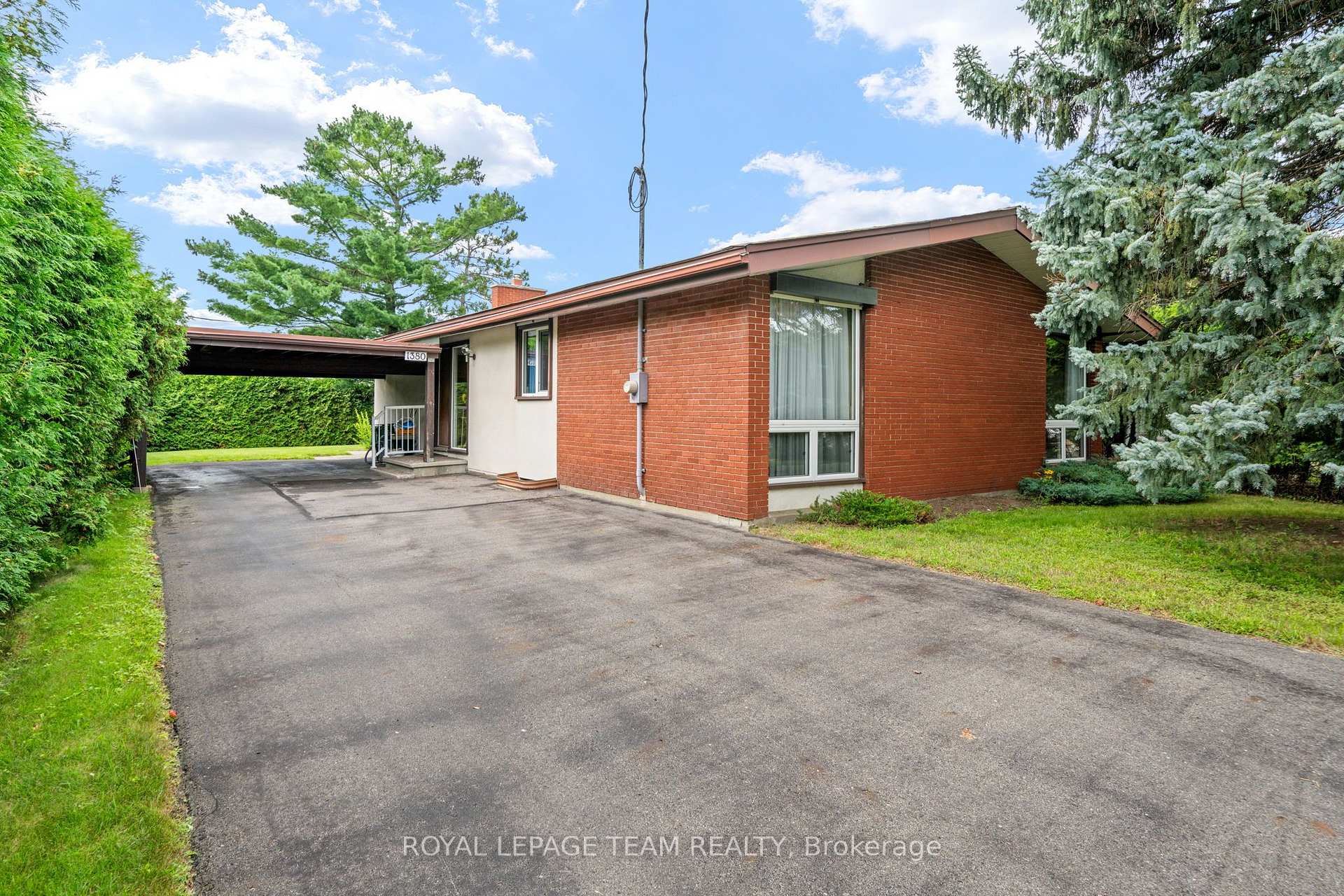 Photo 1 of 1380 Marchand Street, Ottawa, Cyrville Rd./Industrial Park — HOMEH