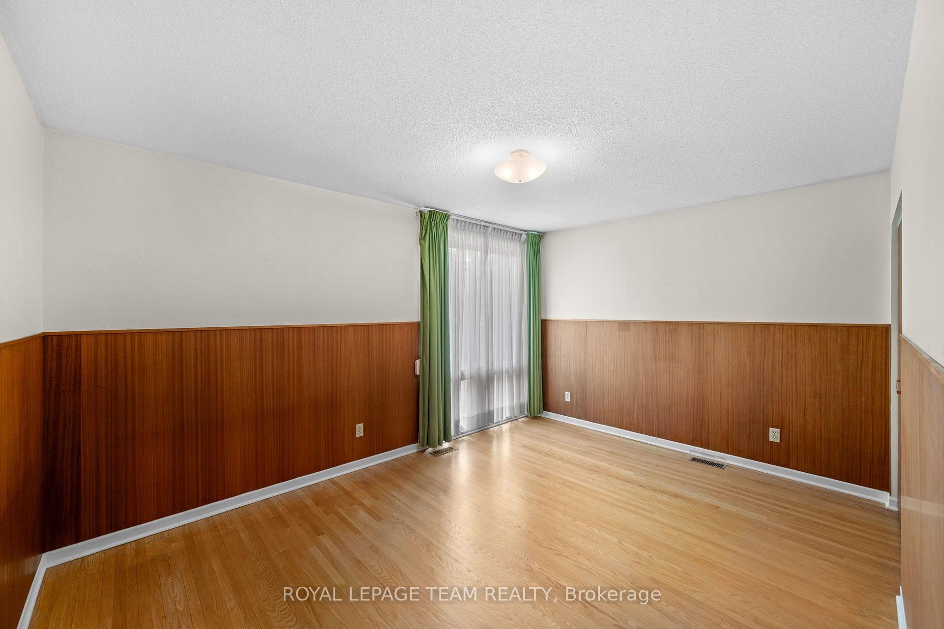 Photo 21 of 1380 Marchand Street, Ottawa, Cyrville Rd./Industrial Park — HOMEH