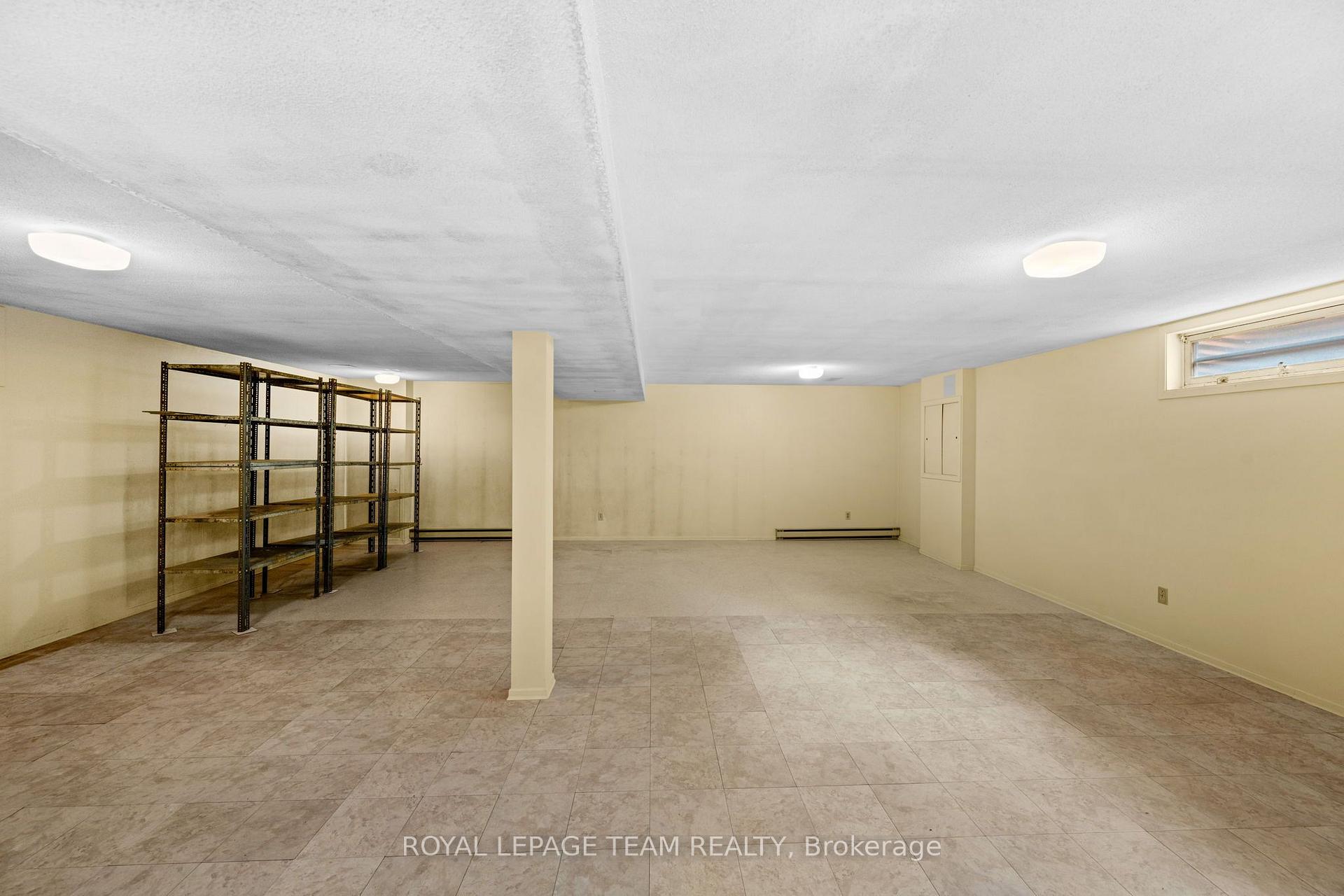 Photo 23 of 1380 Marchand Street, Ottawa, Cyrville Rd./Industrial Park — HOMEH