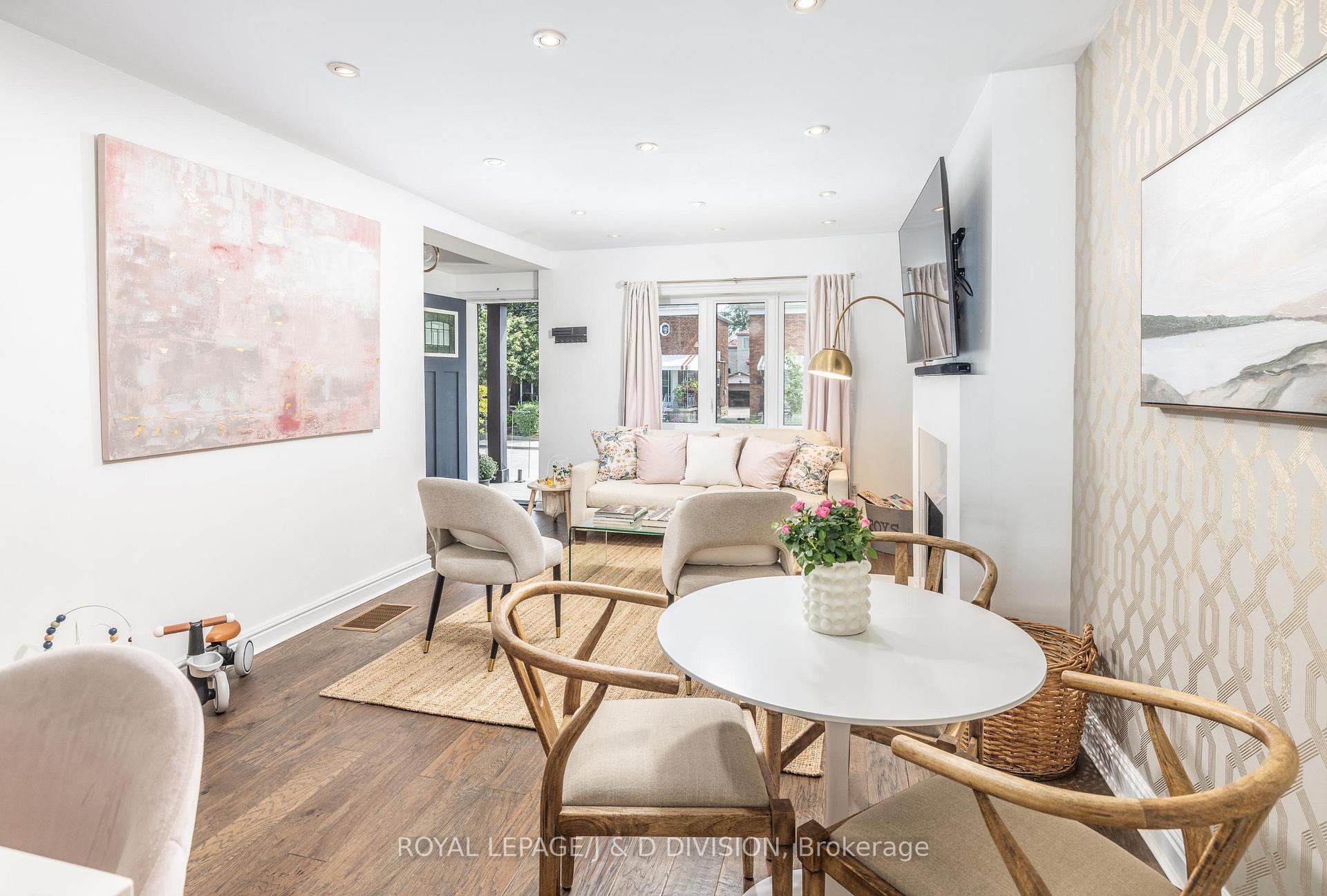 Photo 13 of 6 Lankin Boulevard, Toronto, Danforth Village-East York — HOMEH
