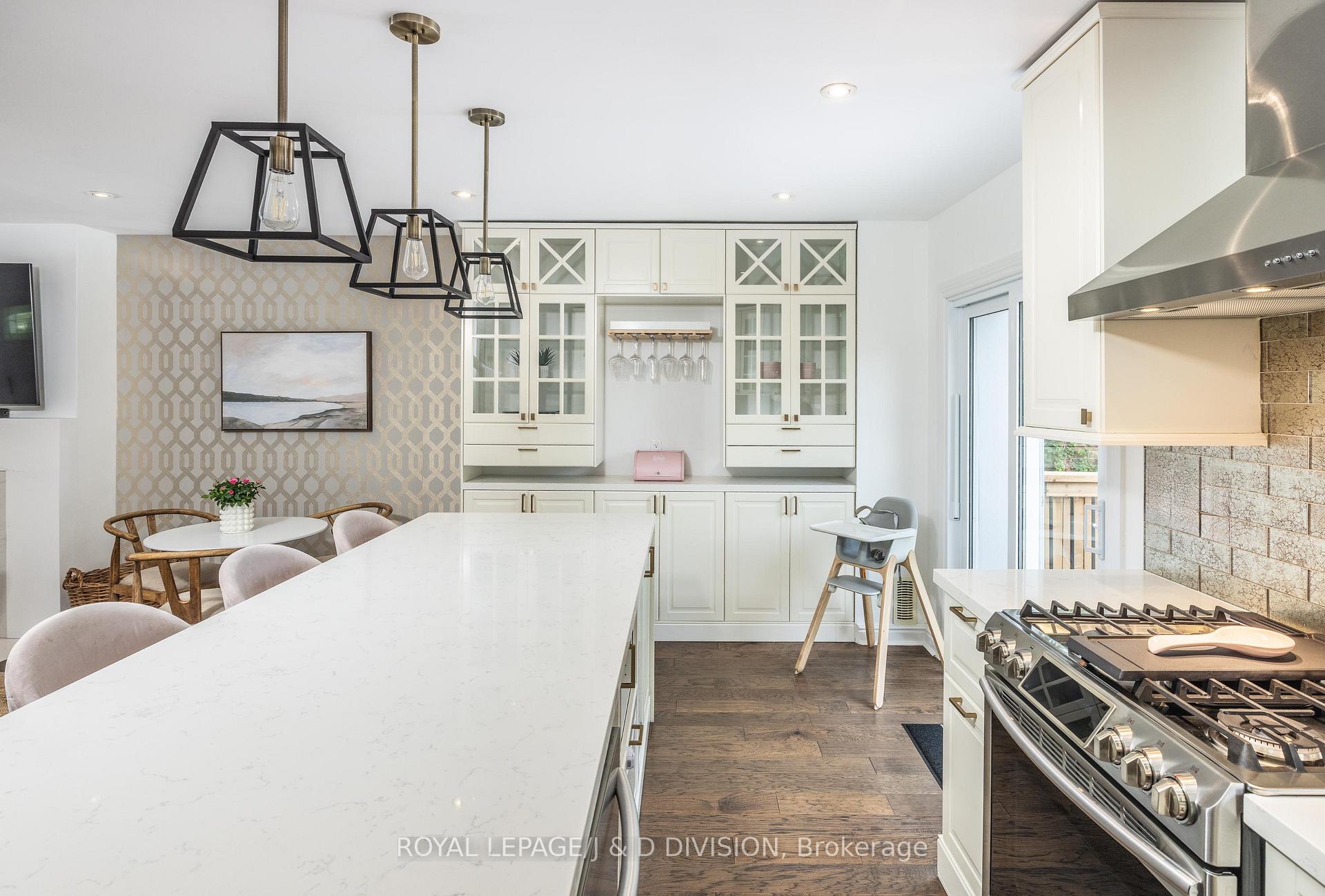 Photo 28 of 6 Lankin Boulevard, Toronto, Danforth Village-East York — HOMEH