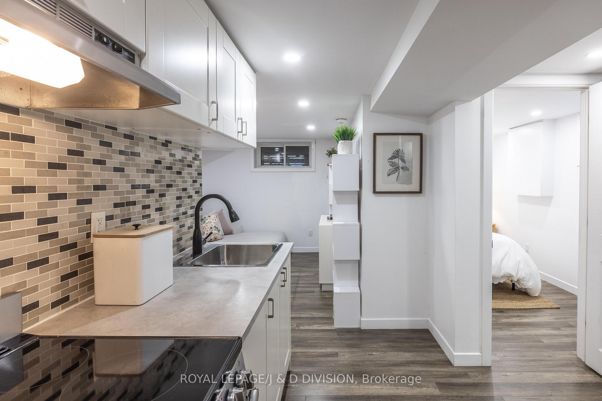 Photo 42 of 6 Lankin Boulevard, Toronto, Danforth Village-East York — HOMEH