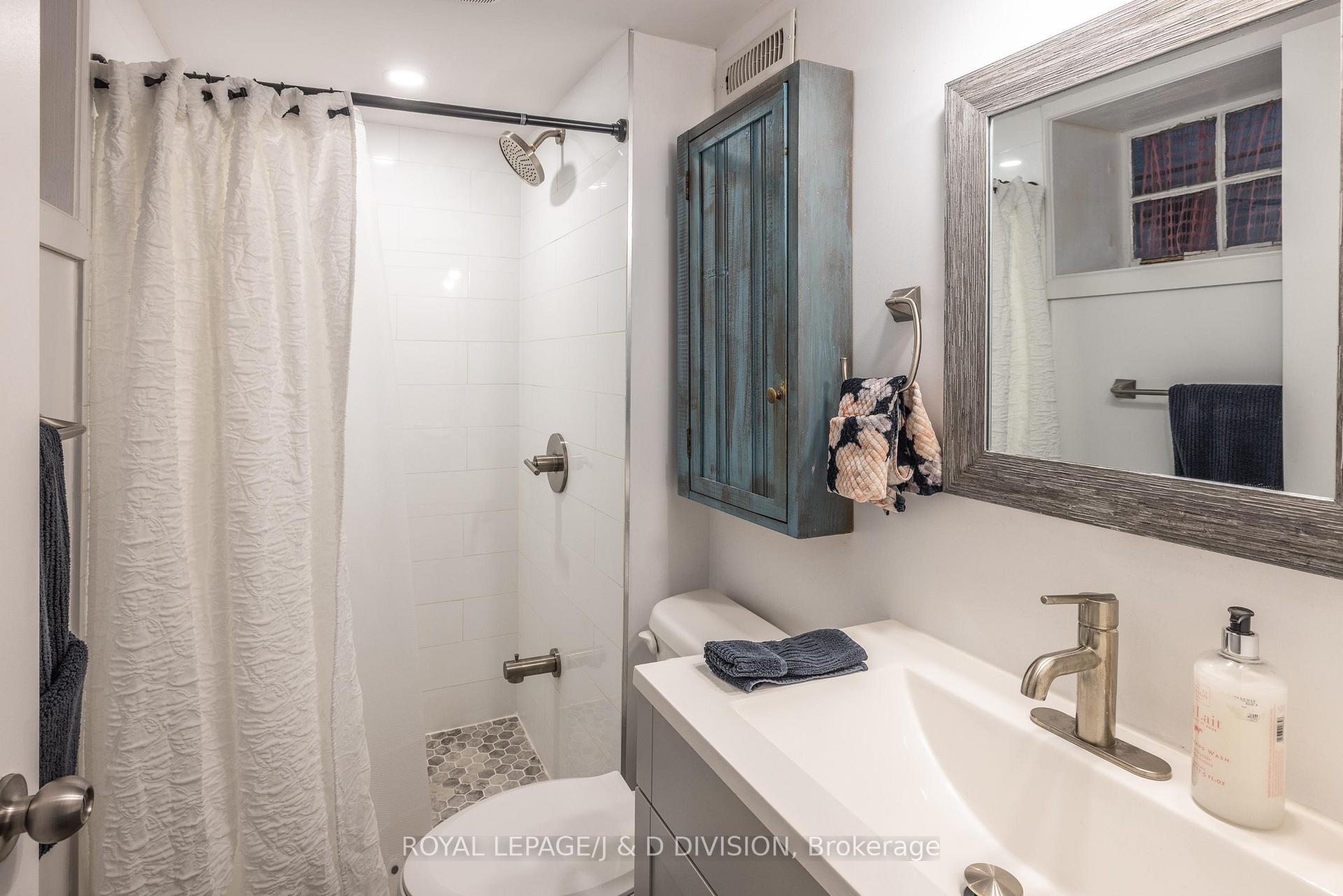 Photo 47 of 6 Lankin Boulevard, Toronto, Danforth Village-East York — HOMEH