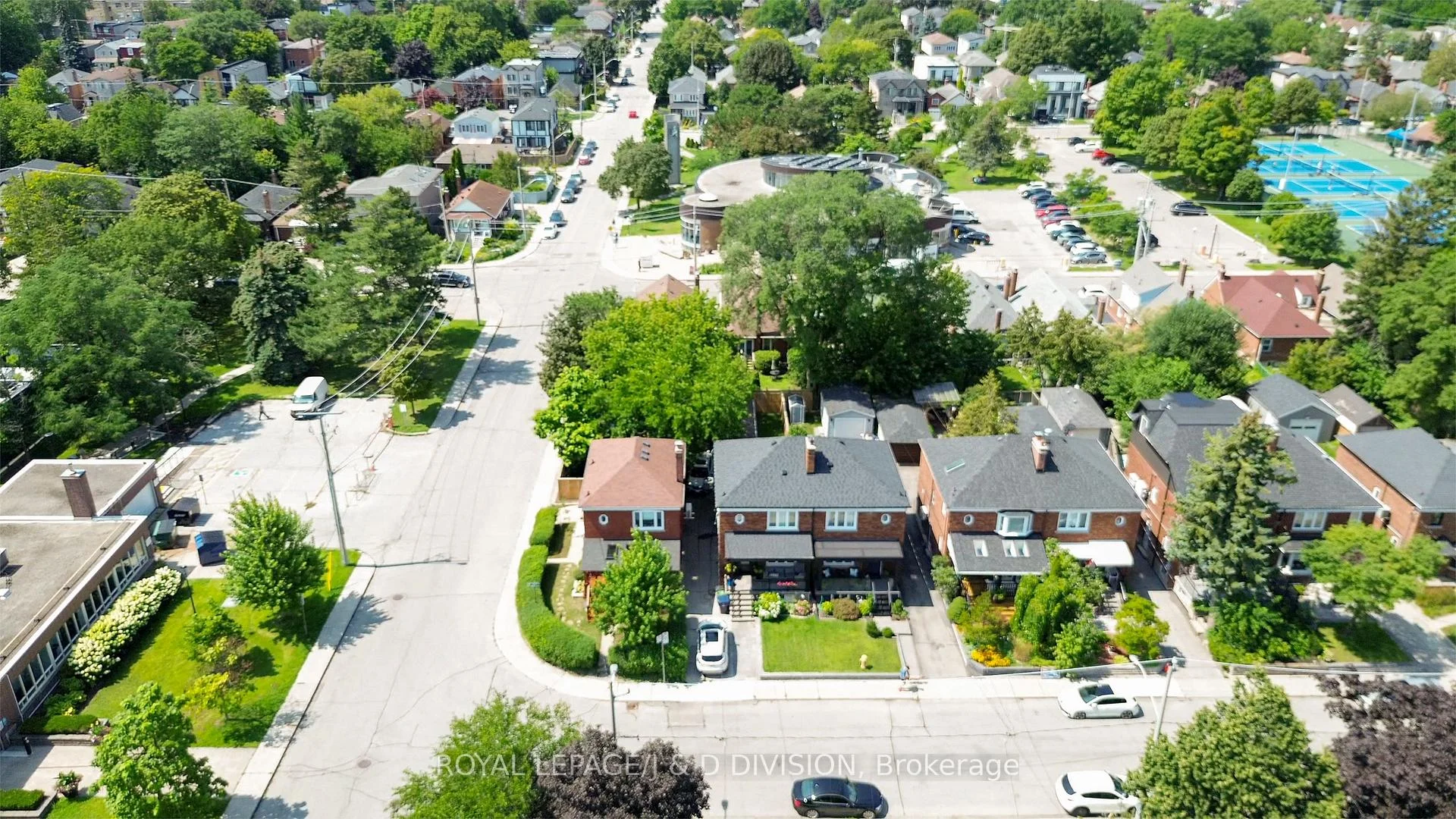 Photo 49 of 6 Lankin Boulevard, Toronto, Danforth Village-East York — HOMEH