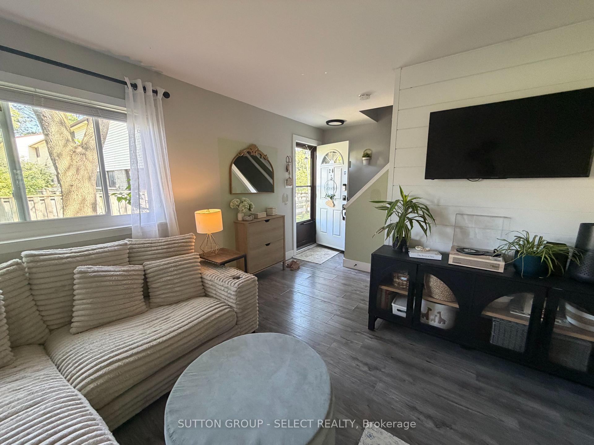 Photo 4 of Unit 26, 825 Dundalk Drive, London, South Q — HOMEH