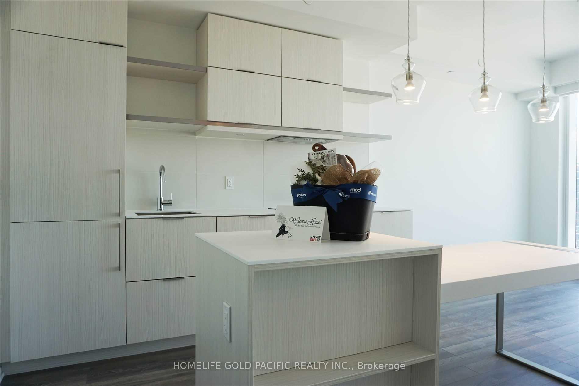 Photo 10 of Unit 4101, 197 Yonge Street, Toronto, Church-Yonge Corridor — HOMEH