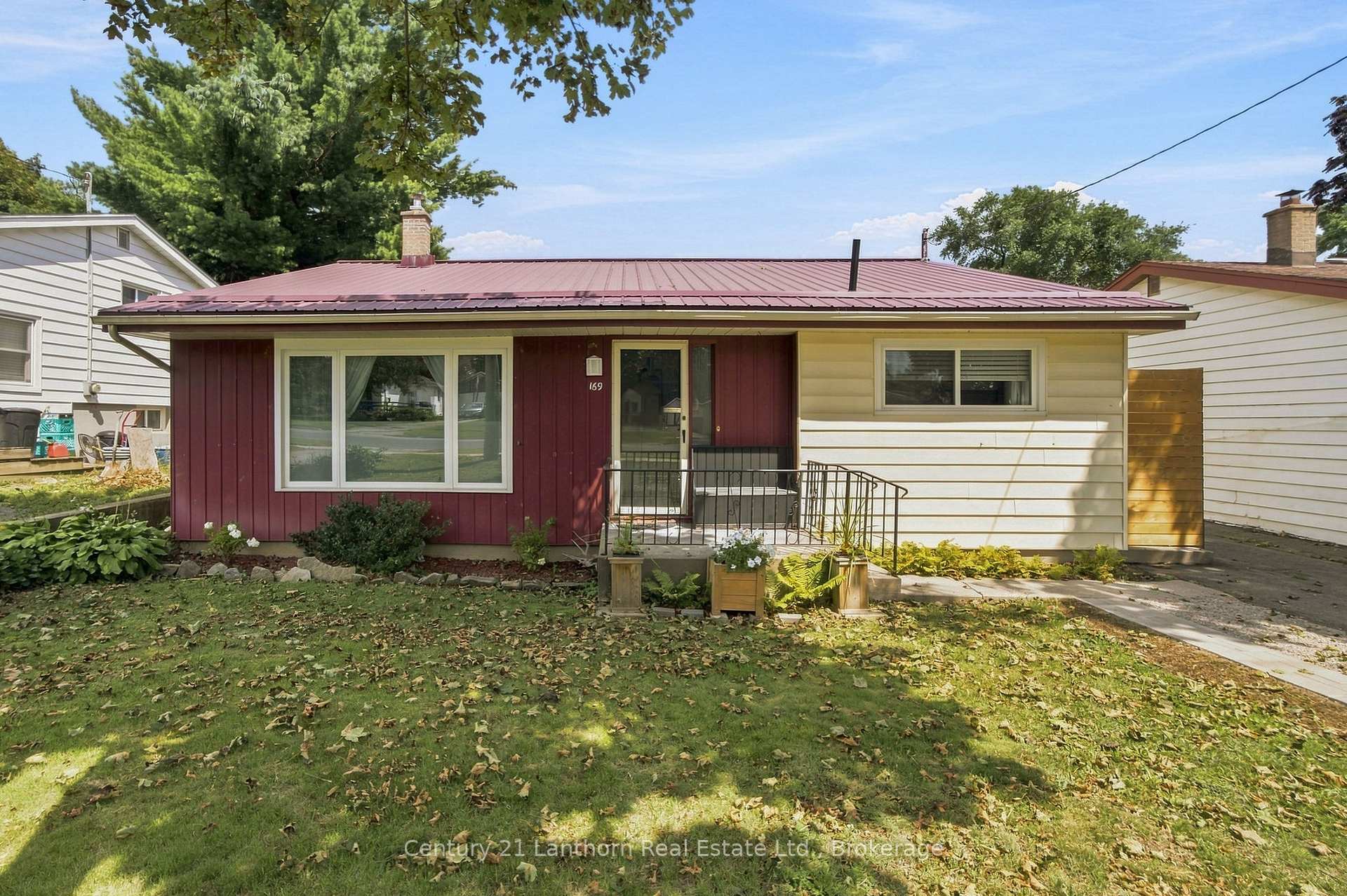 Photo 1 of 169 Farley Avenue, Belleville, Belleville Ward — HOMEH