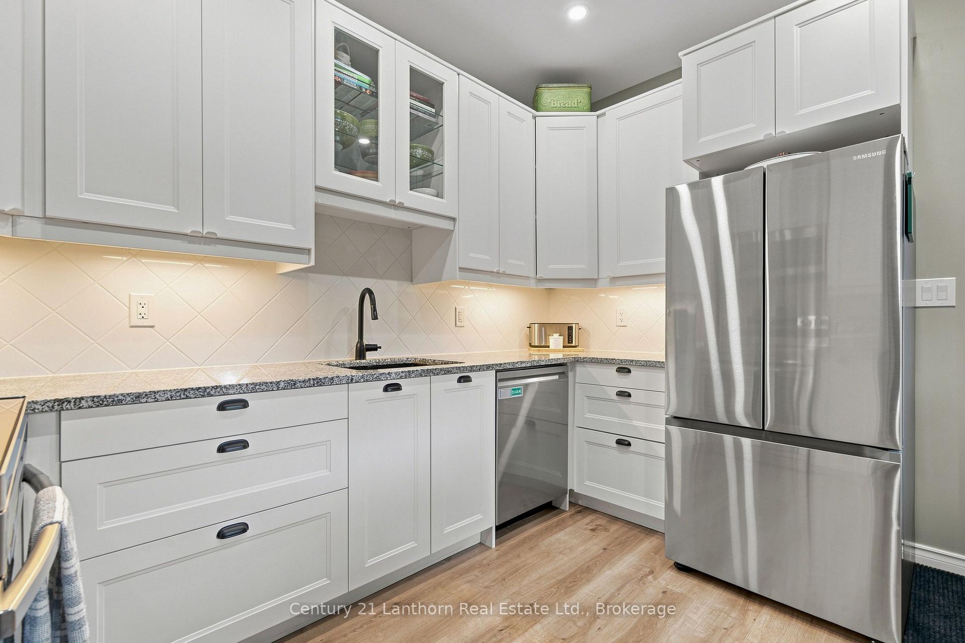 Photo 8 of 169 Farley Avenue, Belleville, Belleville Ward — HOMEH