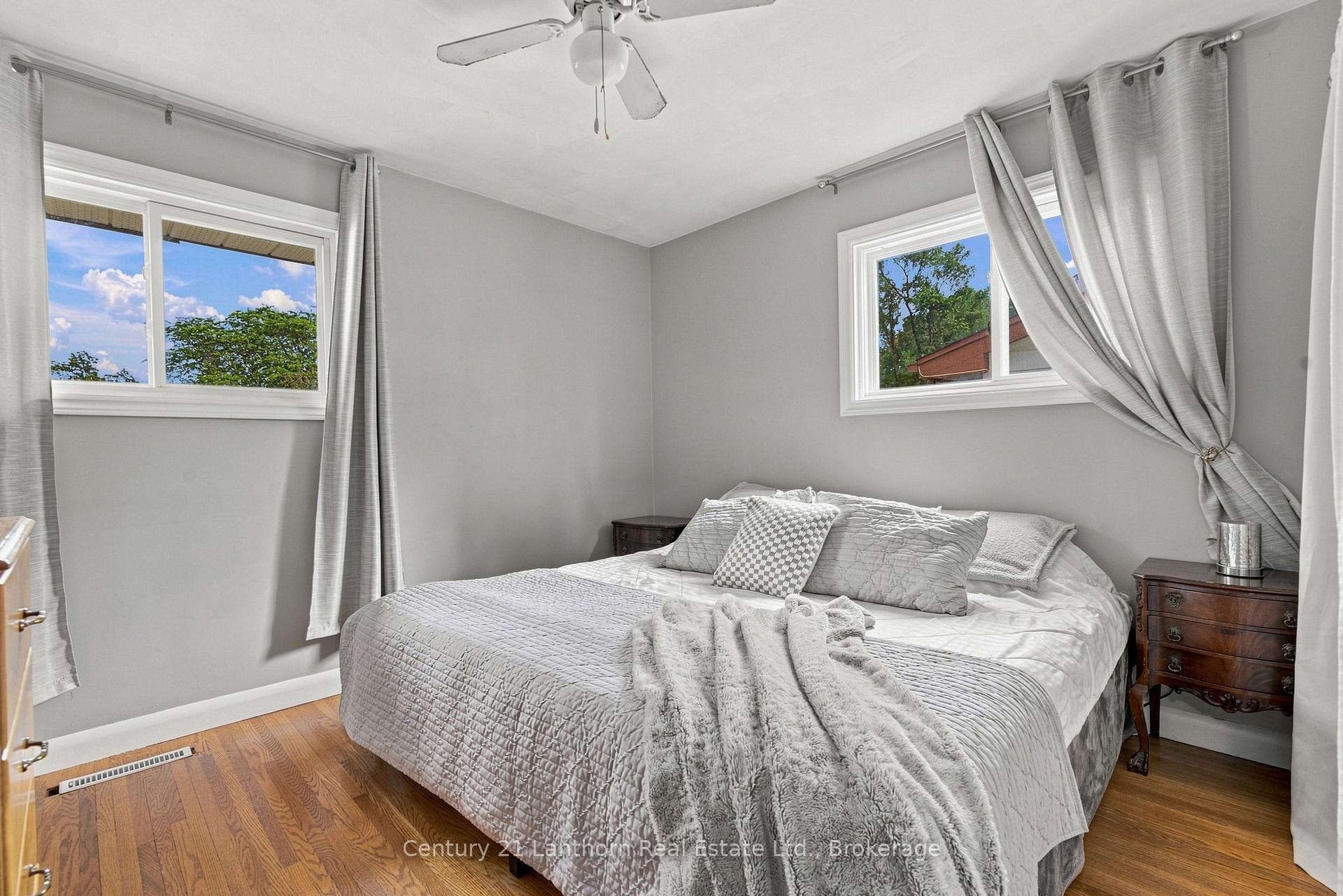 Photo 16 of 169 Farley Avenue, Belleville, Belleville Ward — HOMEH