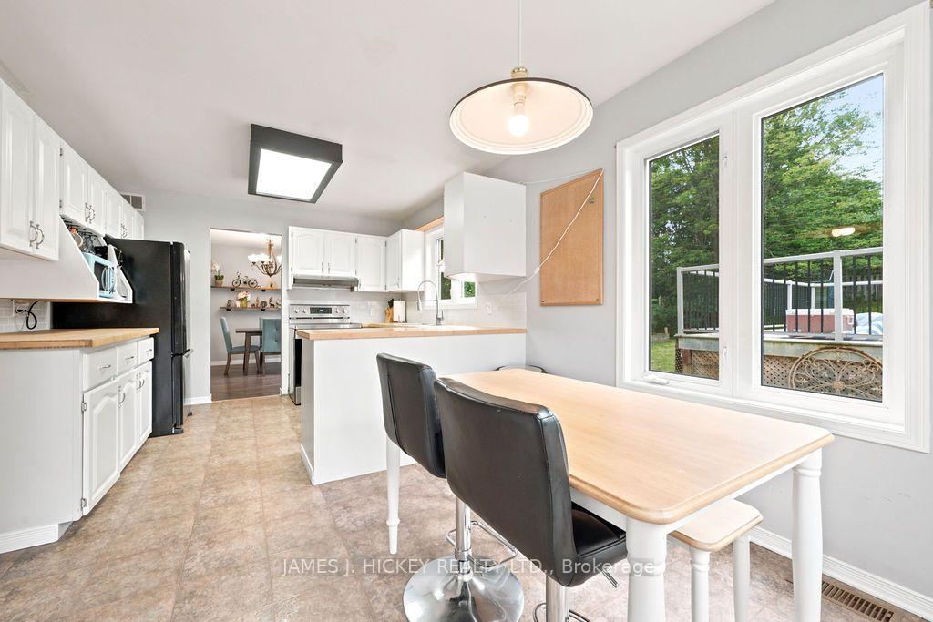 Photo 17 of 4 Banting Drive, Deep River, Deep River — HOMEH
