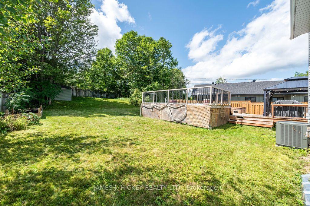Photo 37 of 4 Banting Drive, Deep River, Deep River — HOMEH