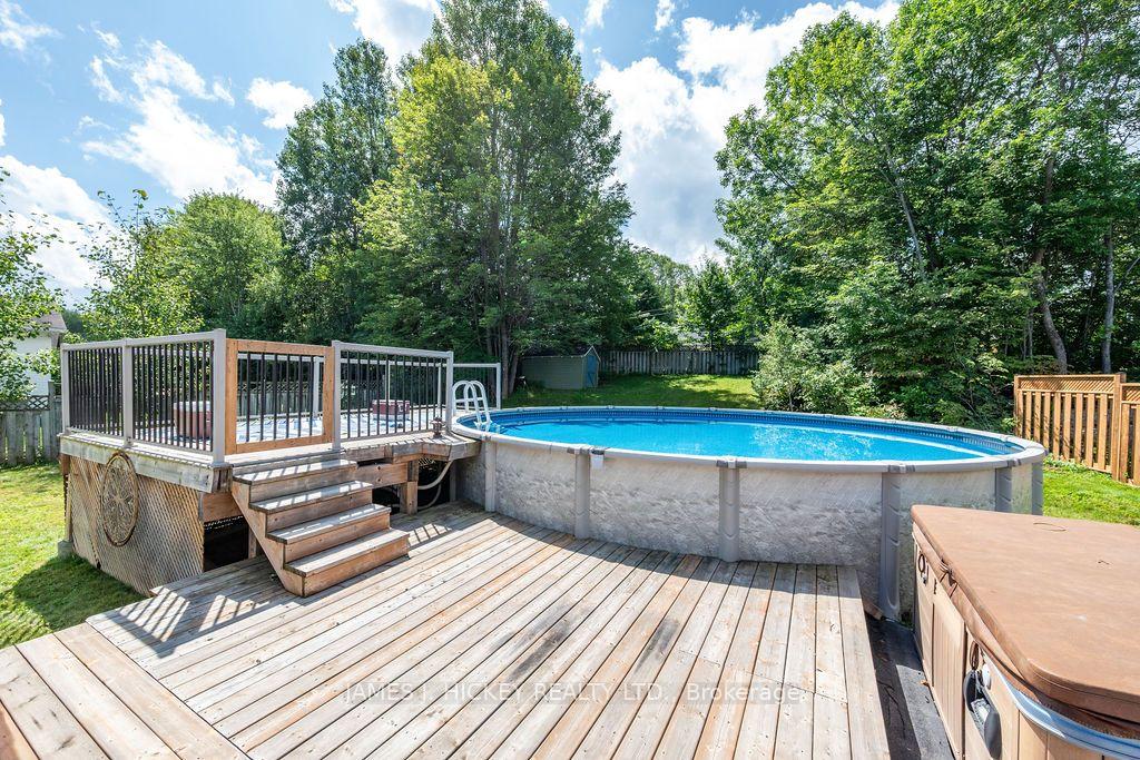 Photo 38 of 4 Banting Drive, Deep River, Deep River — HOMEH