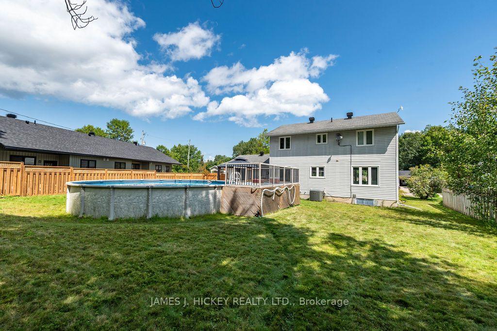 Photo 43 of 4 Banting Drive, Deep River, Deep River — HOMEH