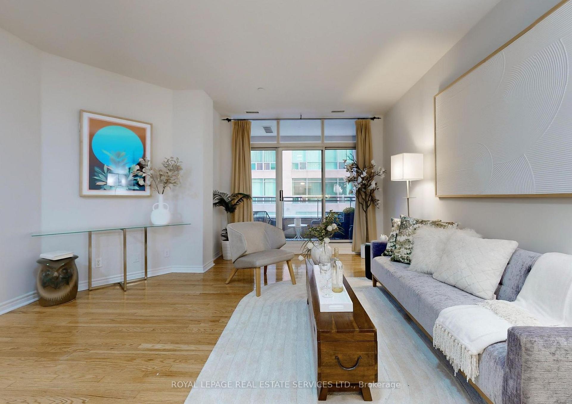 Photo 4 of Unit 604, 980 Yonge Street, Toronto, The Annex — HOMEH