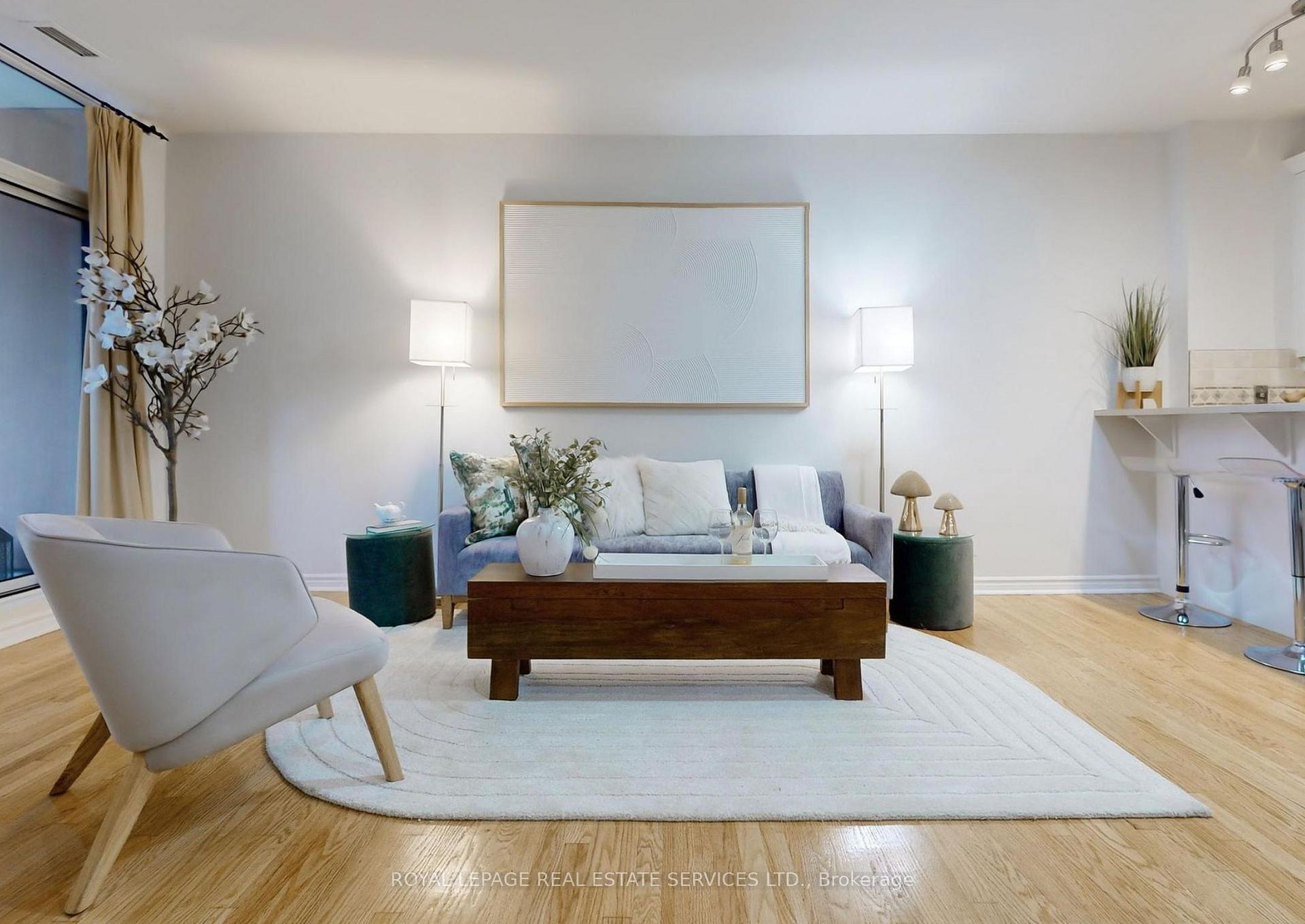 Photo 5 of Unit 604, 980 Yonge Street, Toronto, The Annex — HOMEH