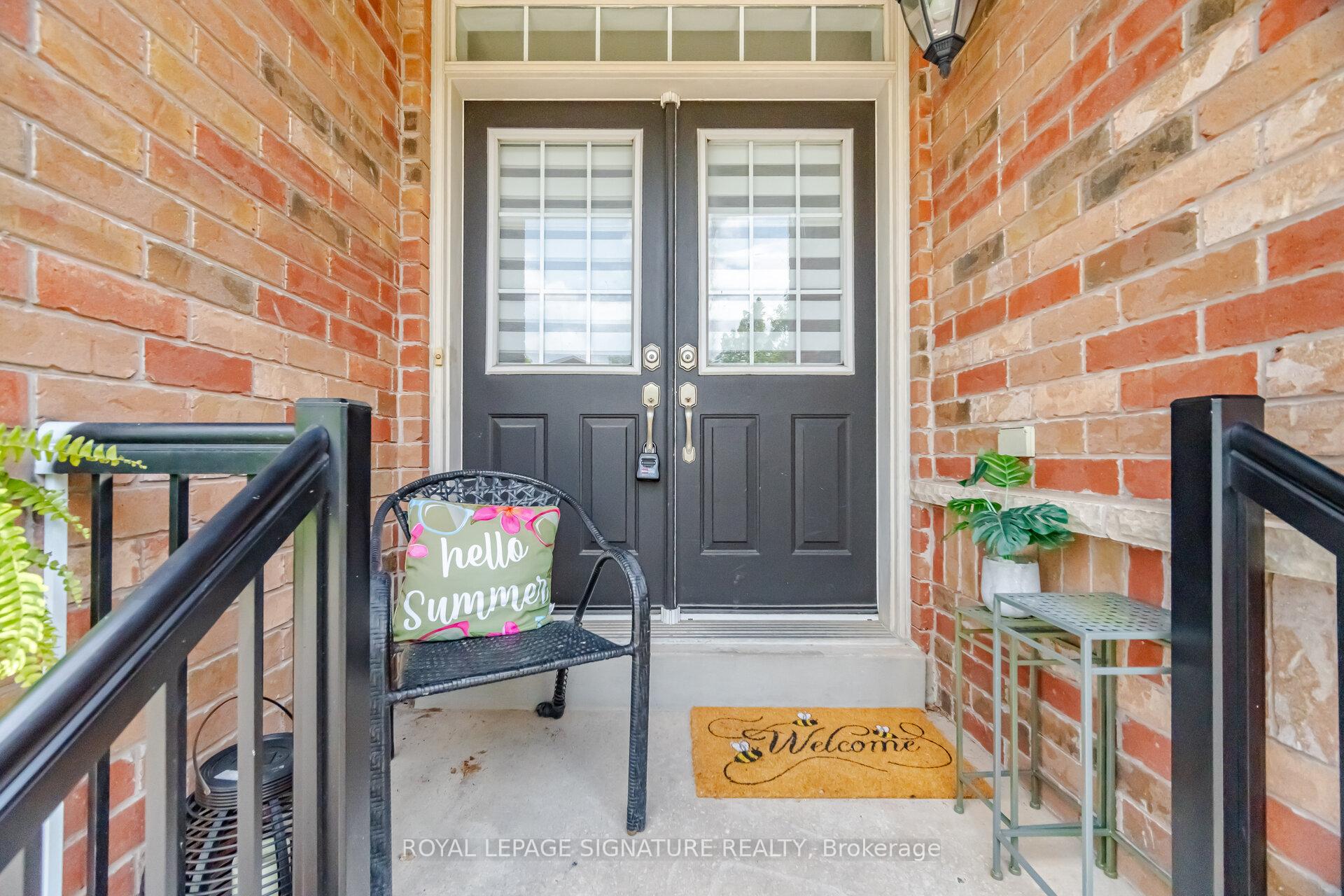 Photo 4 of 34 Nina Place, Brampton, Fletcher's Meadow — HOMEH