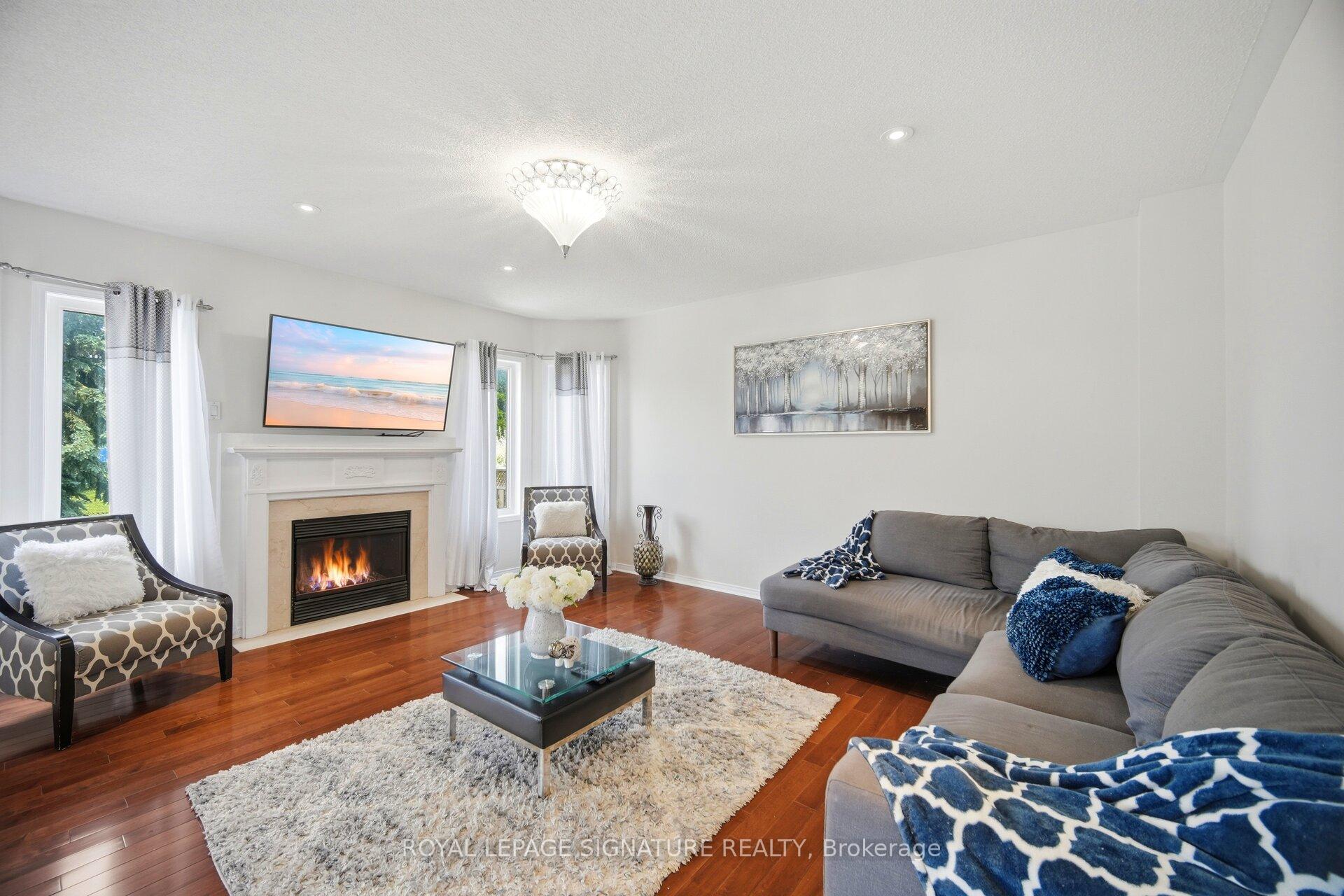 Photo 11 of 34 Nina Place, Brampton, Fletcher's Meadow — HOMEH