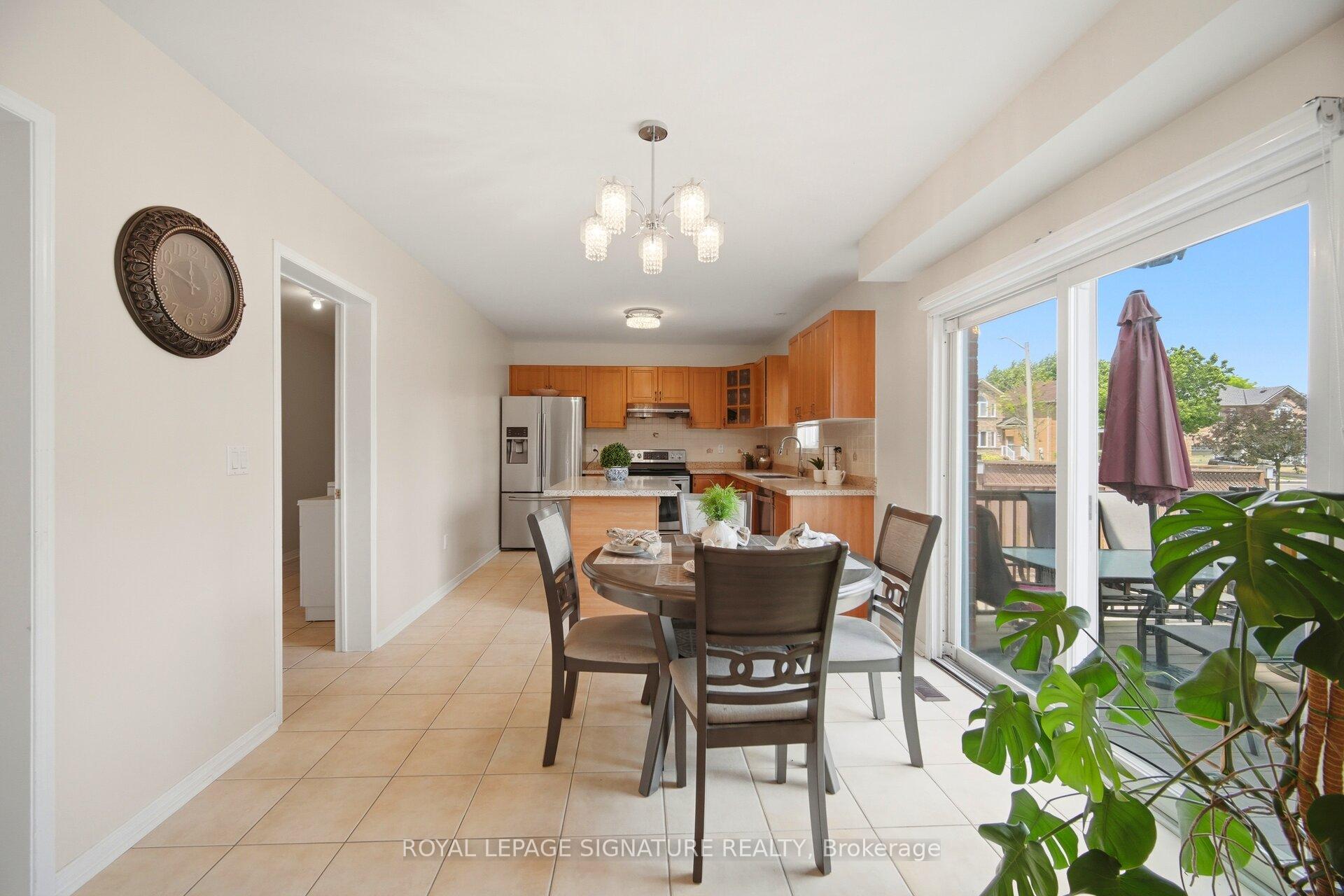Photo 13 of 34 Nina Place, Brampton, Fletcher's Meadow — HOMEH