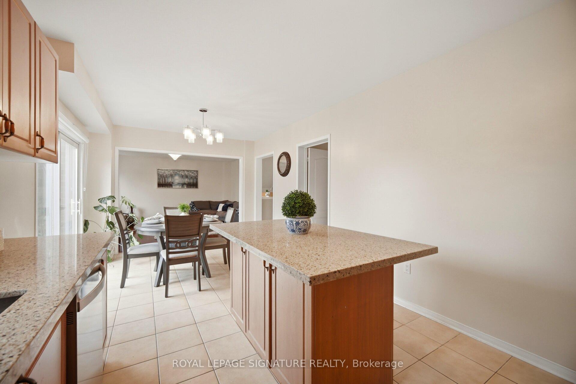 Photo 19 of 34 Nina Place, Brampton, Fletcher's Meadow — HOMEH