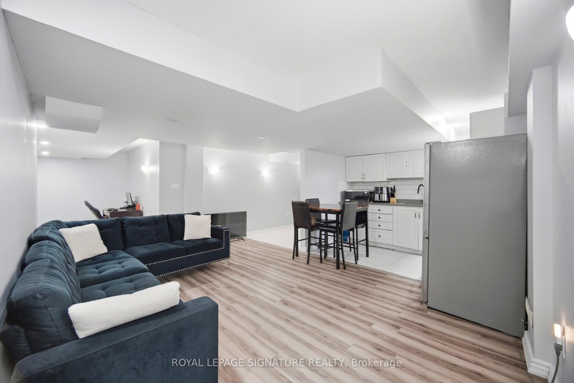 Photo 37 of 34 Nina Place, Brampton, Fletcher's Meadow — HOMEH