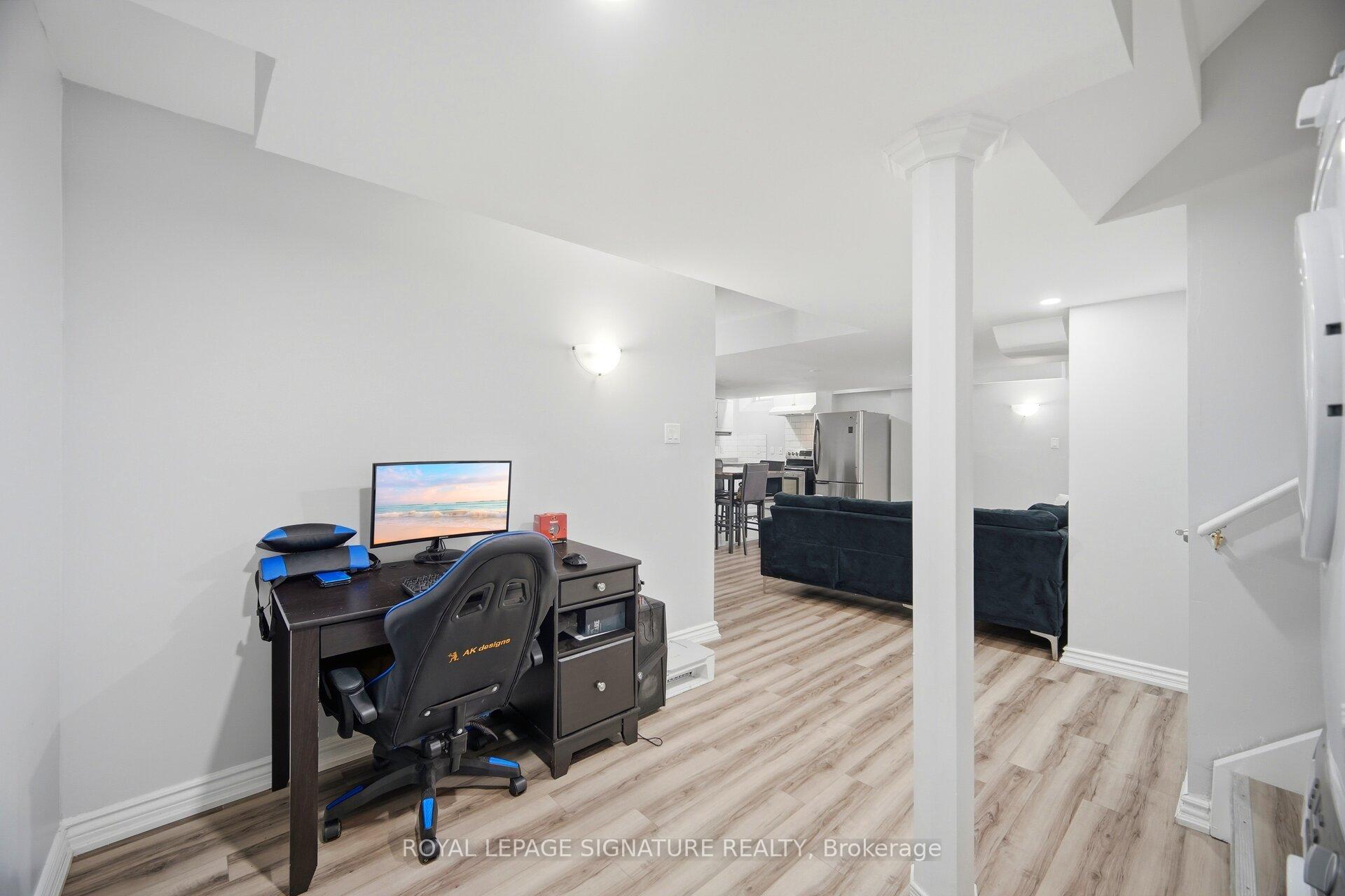 Photo 42 of 34 Nina Place, Brampton, Fletcher's Meadow — HOMEH