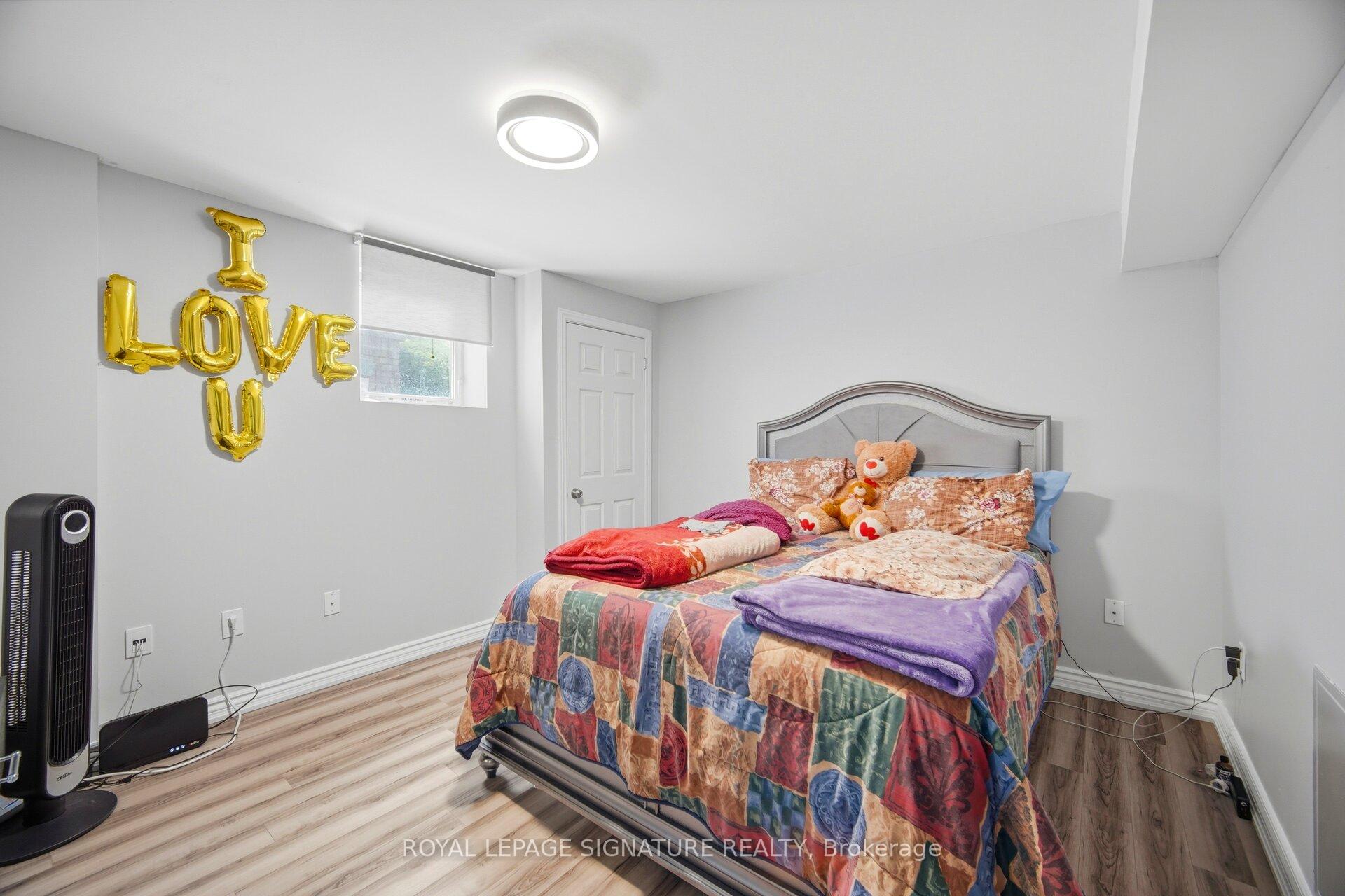 Photo 43 of 34 Nina Place, Brampton, Fletcher's Meadow — HOMEH