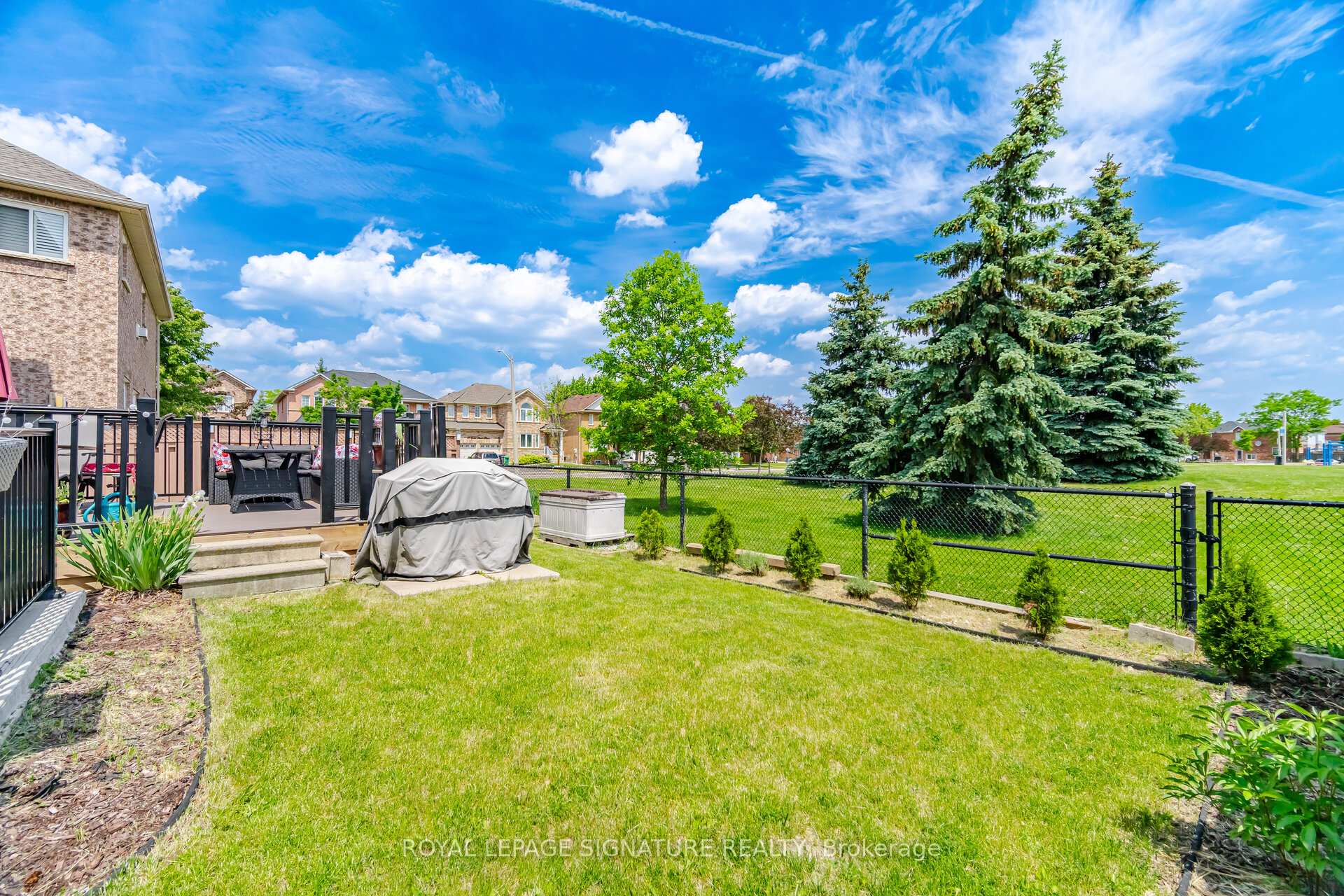 Photo 48 of 34 Nina Place, Brampton, Fletcher's Meadow — HOMEH