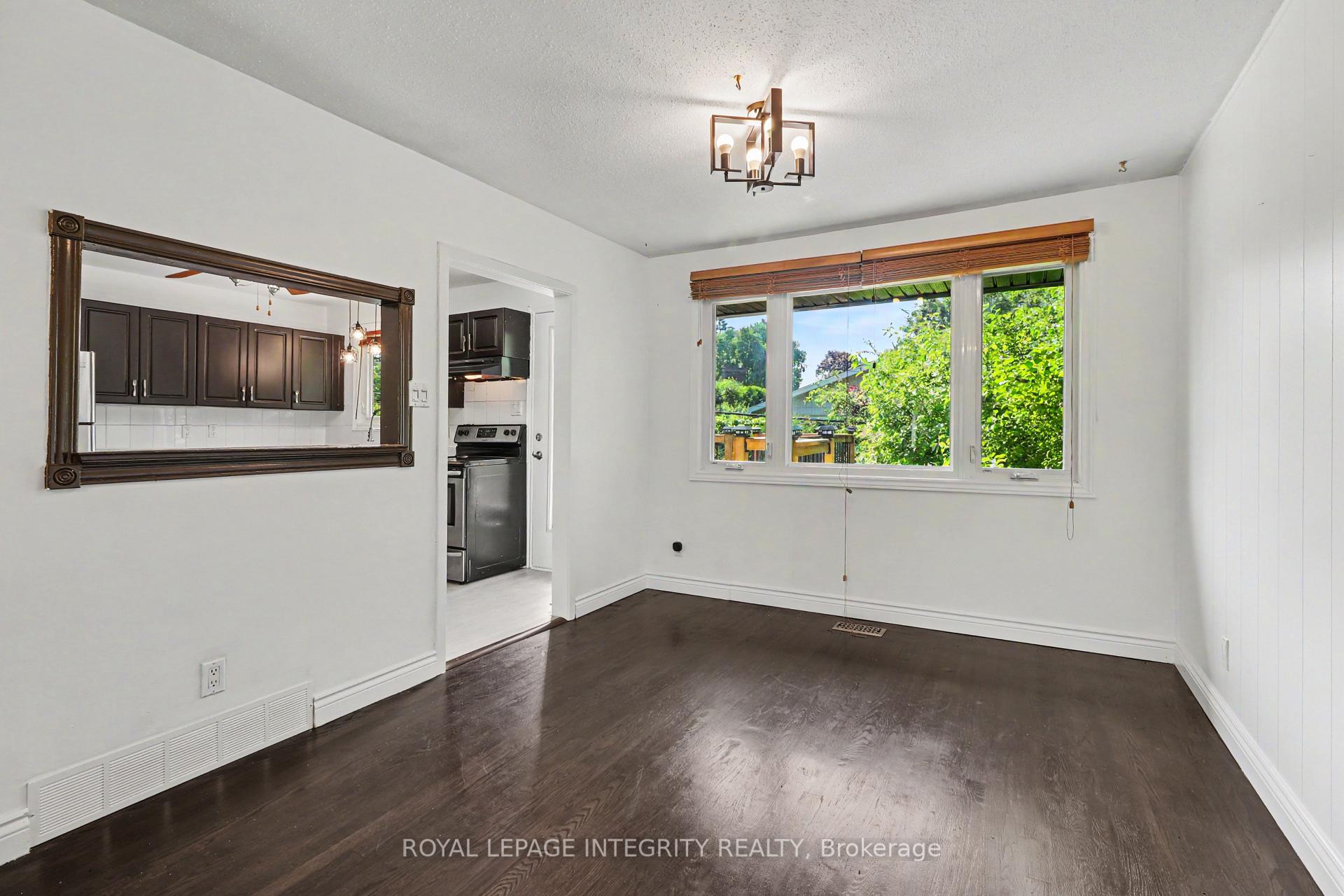 Photo 12 of 1034 Walkley Road, Ottawa, Riverside Park South — HOMEH