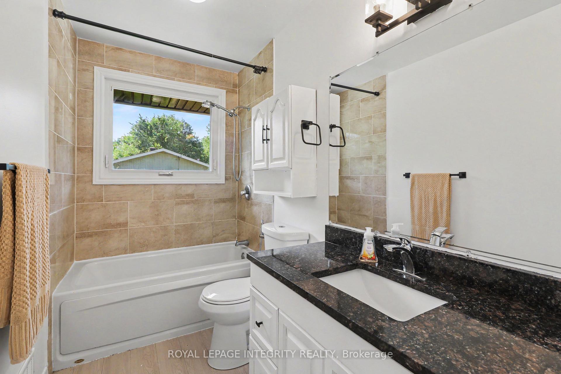 Photo 20 of 1034 Walkley Road, Ottawa, Riverside Park South — HOMEH