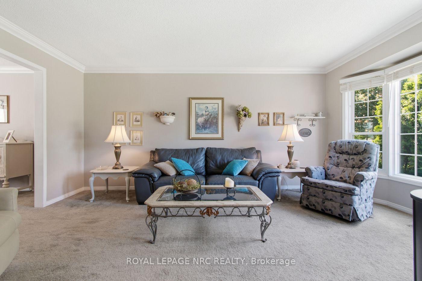 Photo 7 of 26 Strada Boulevard, St. Catharines, Rykert/Vansickle — HOMEH