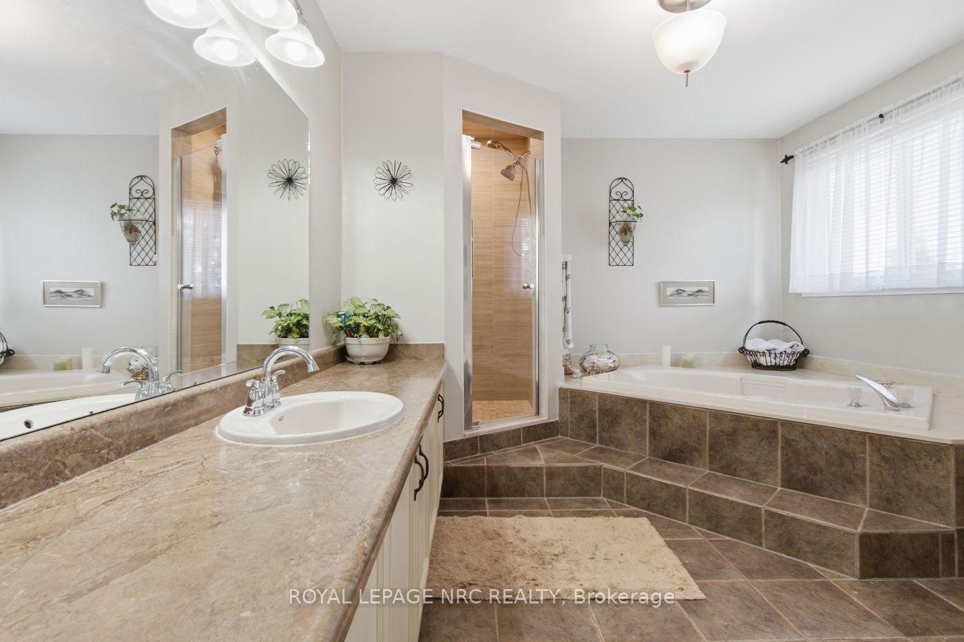 Photo 29 of 26 Strada Boulevard, St. Catharines, Rykert/Vansickle — HOMEH