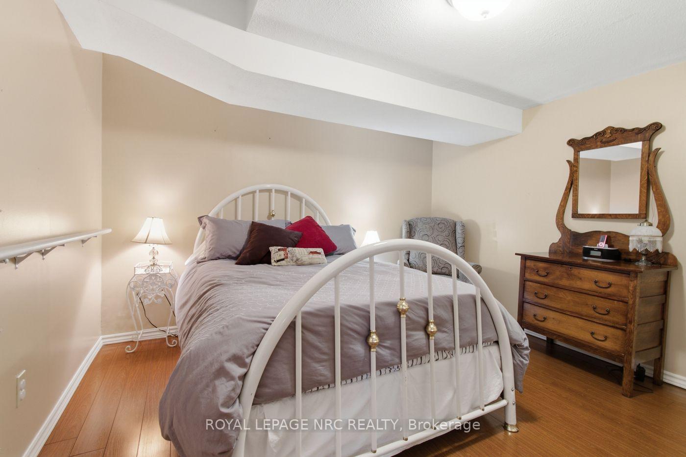 Photo 32 of 26 Strada Boulevard, St. Catharines, Rykert/Vansickle — HOMEH