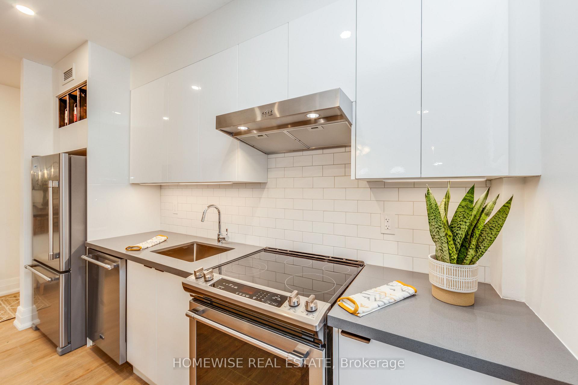 Photo 14 of Unit 101, 1340 King Street W, Toronto, South Parkdale — HOMEH