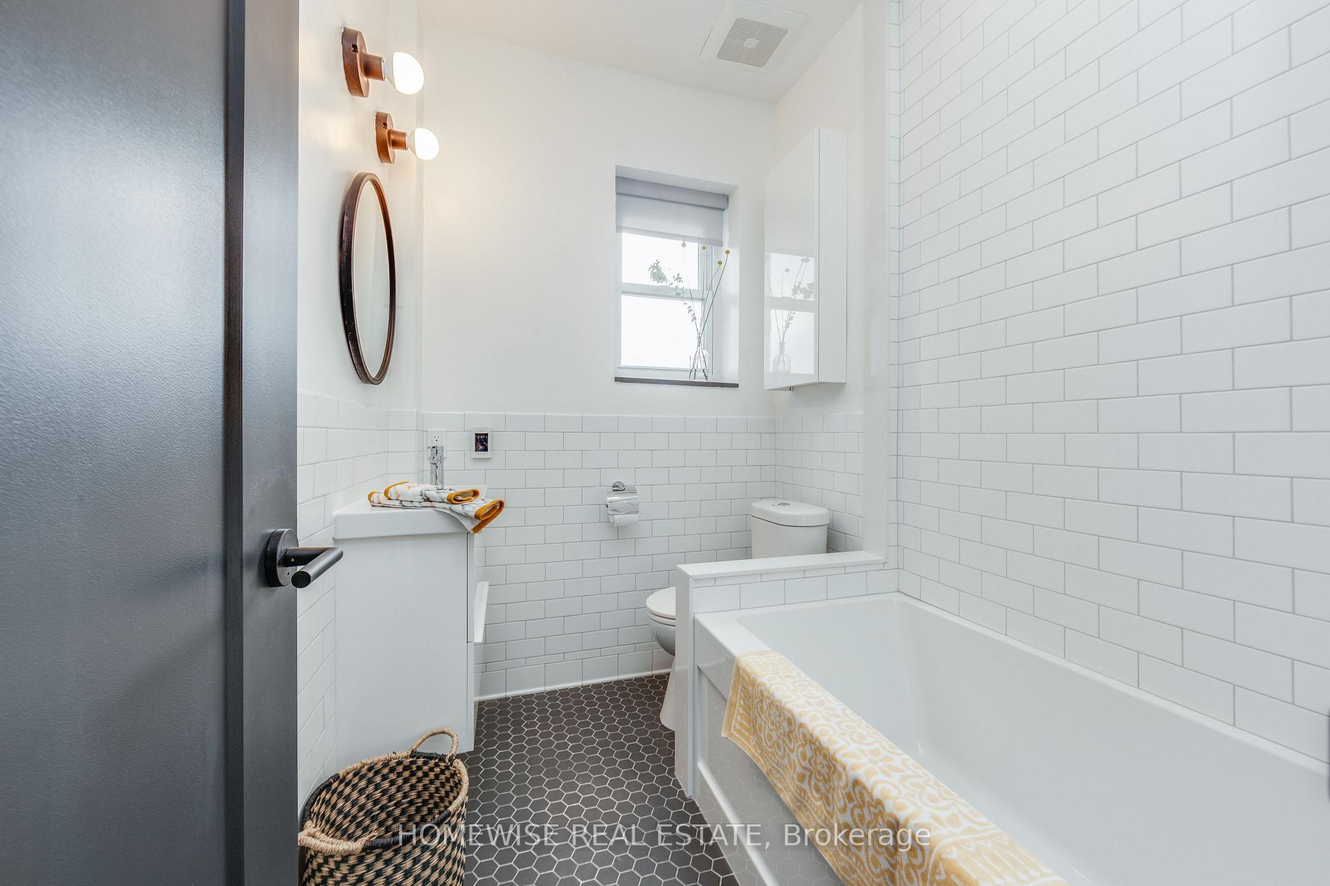Photo 21 of Unit 101, 1340 King Street W, Toronto, South Parkdale — HOMEH