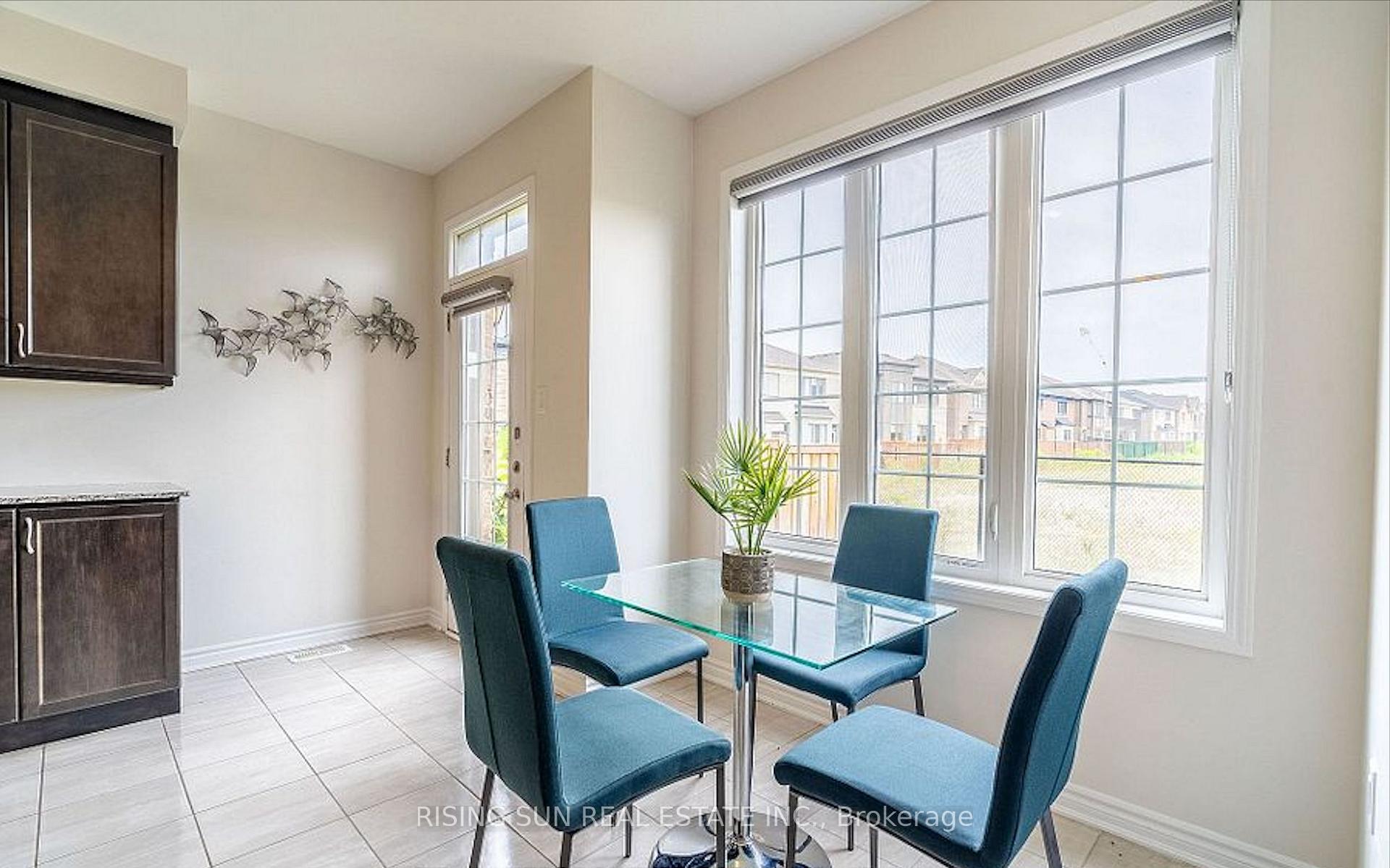 Photo 7 of 24 Herrick Drive, Brampton, Northwest Brampton — HOMEH
