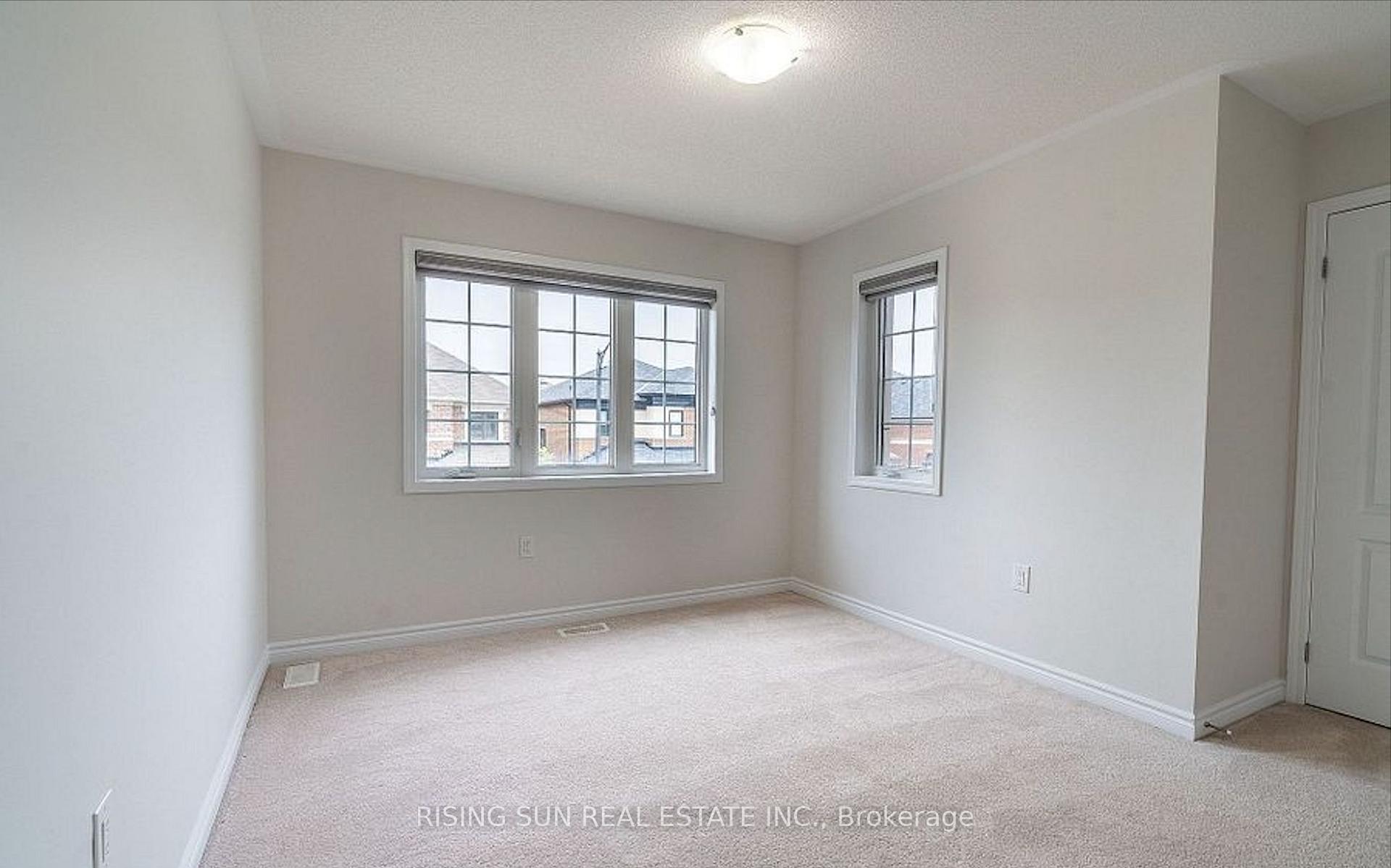 Photo 13 of 24 Herrick Drive, Brampton, Northwest Brampton — HOMEH