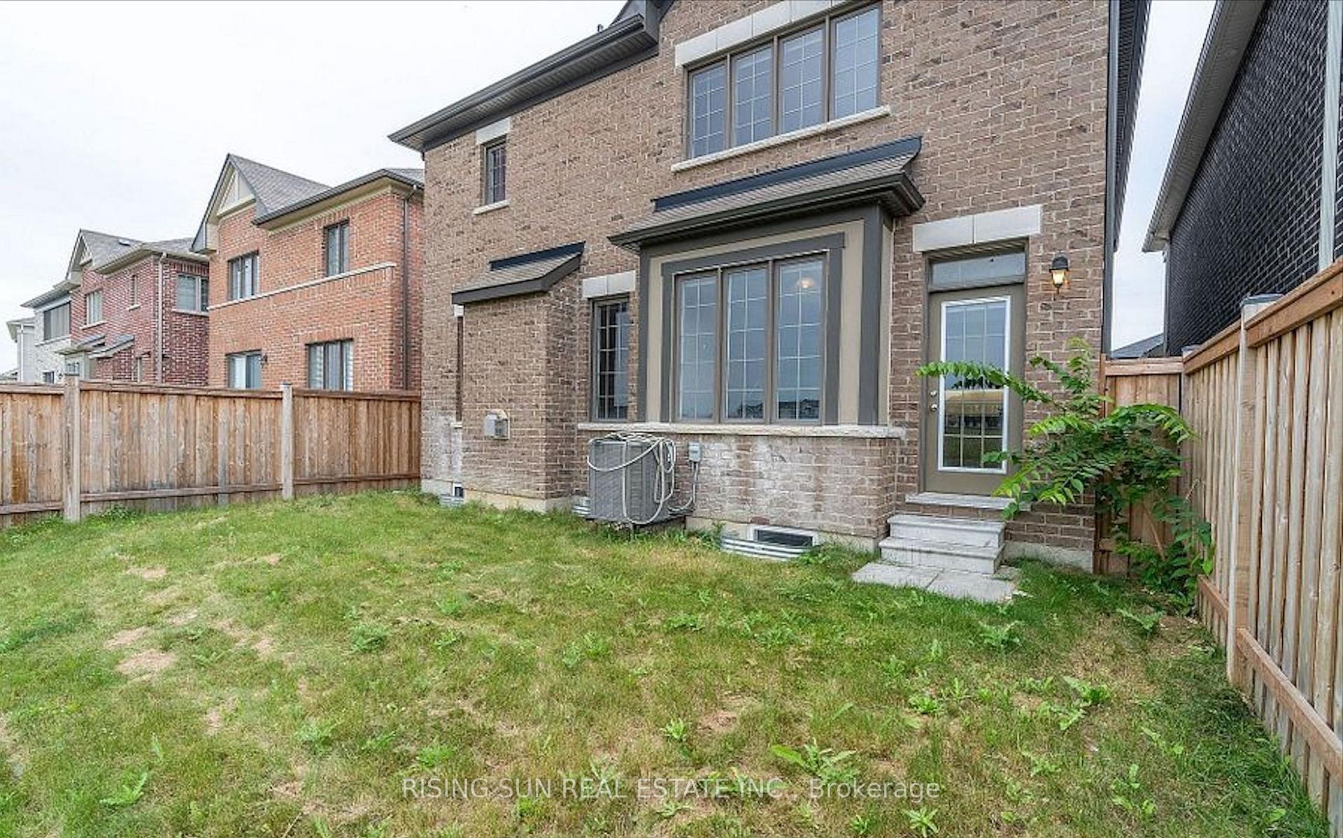 Photo 31 of 24 Herrick Drive, Brampton, Northwest Brampton — HOMEH