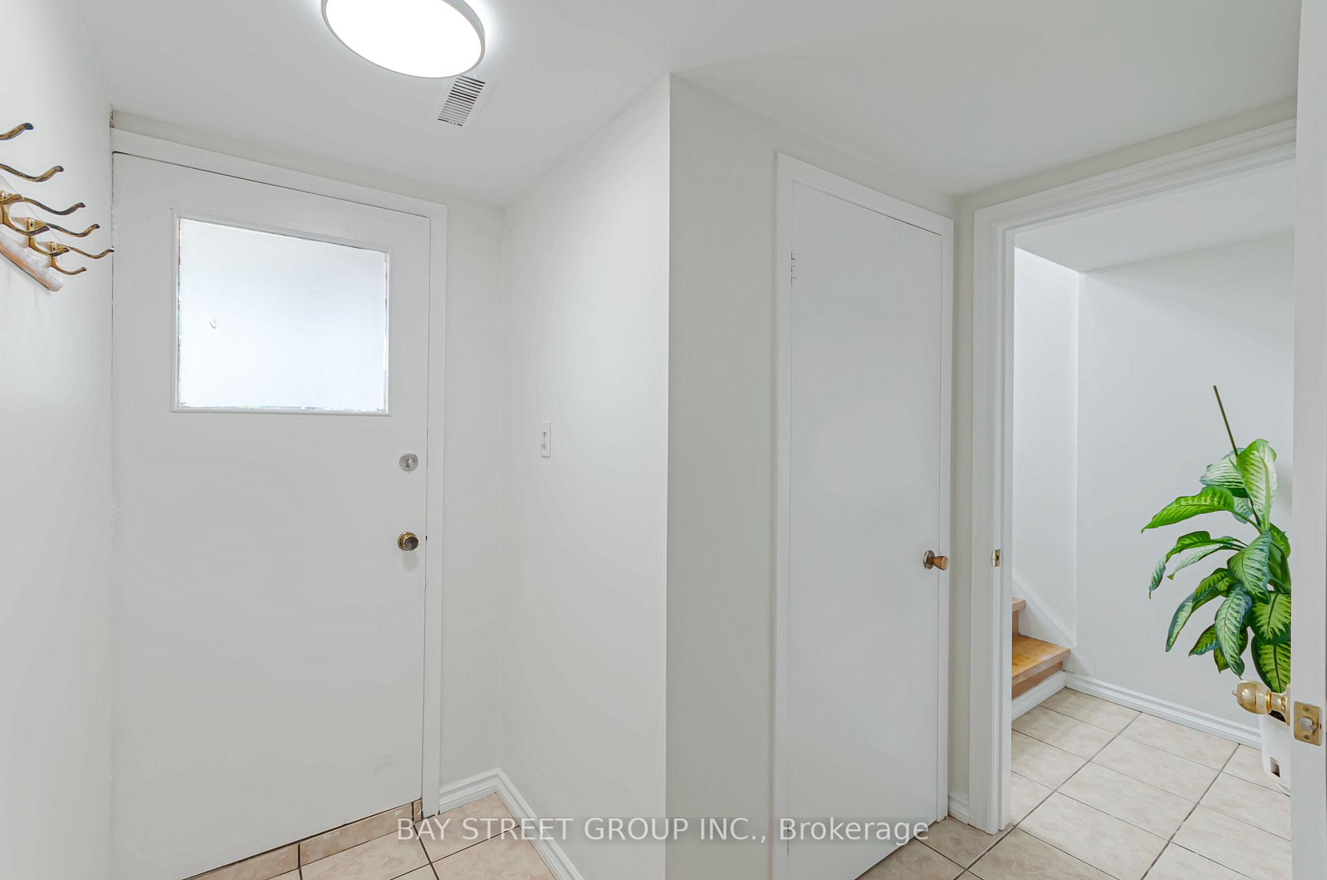 Photo 22 of 89 Mintwood Drive, North York, Bayview Woods-Steeles — HOMEH