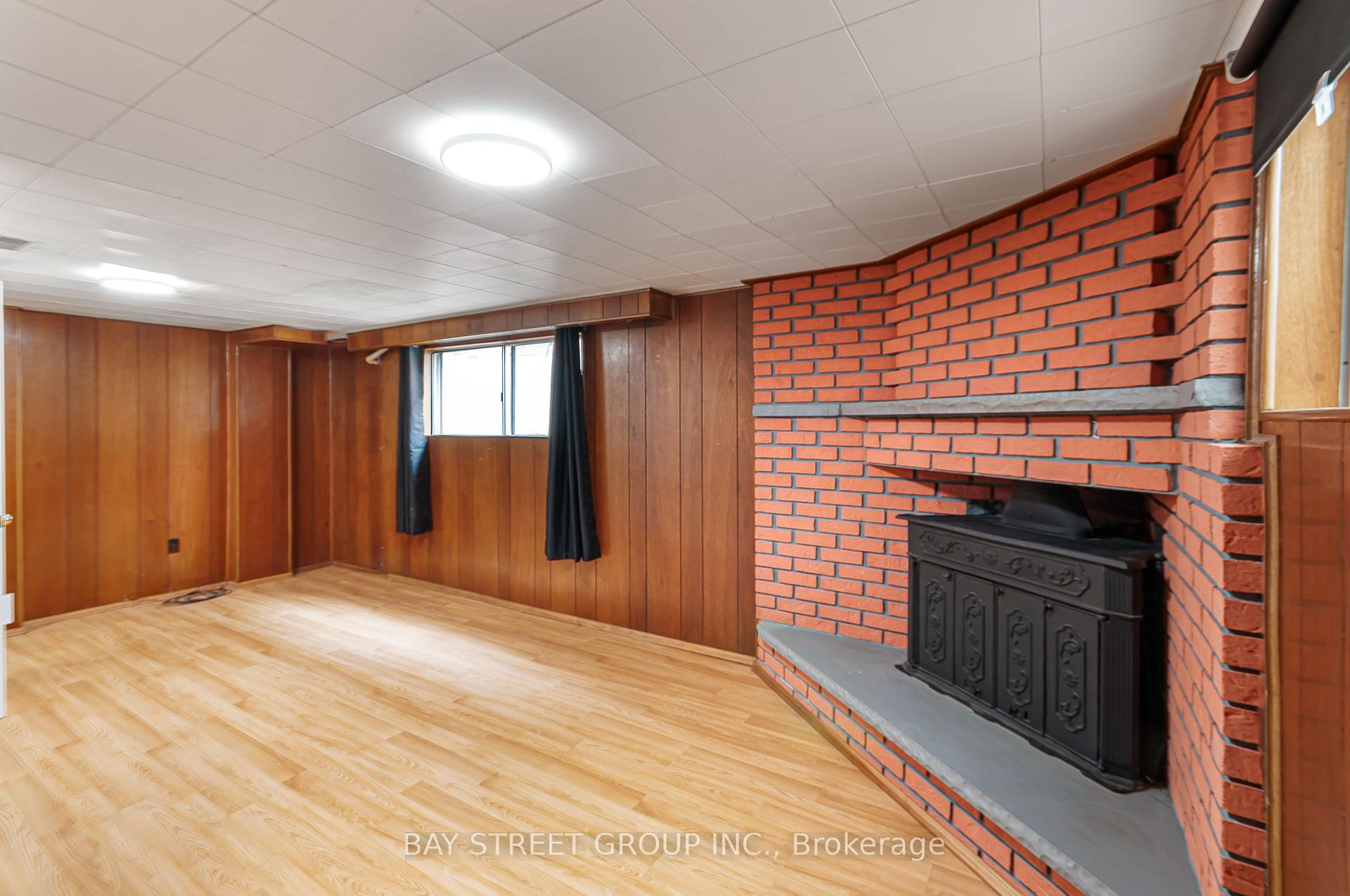 Photo 23 of 89 Mintwood Drive, North York, Bayview Woods-Steeles — HOMEH