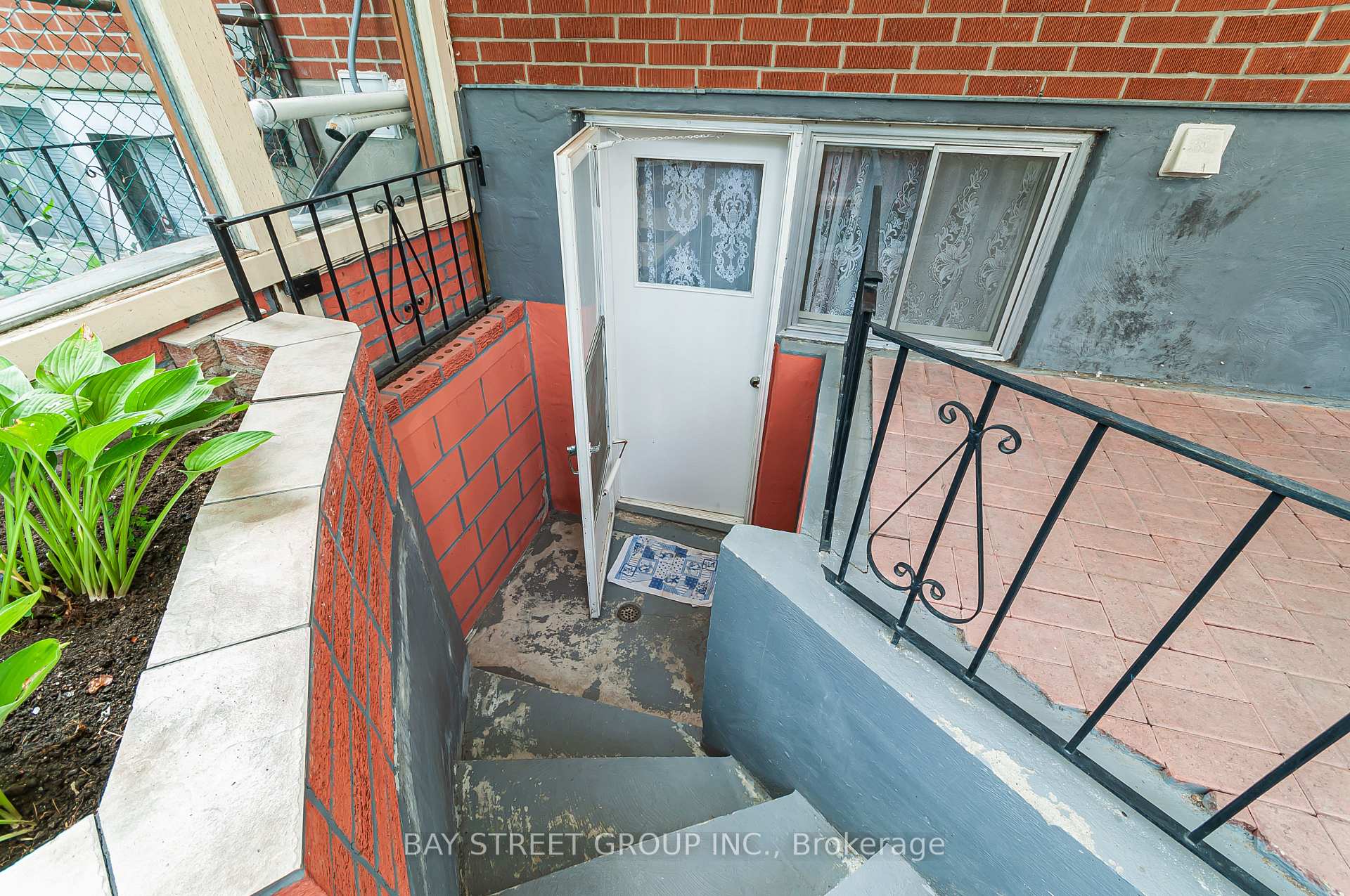 Photo 31 of 89 Mintwood Drive, North York, Bayview Woods-Steeles — HOMEH