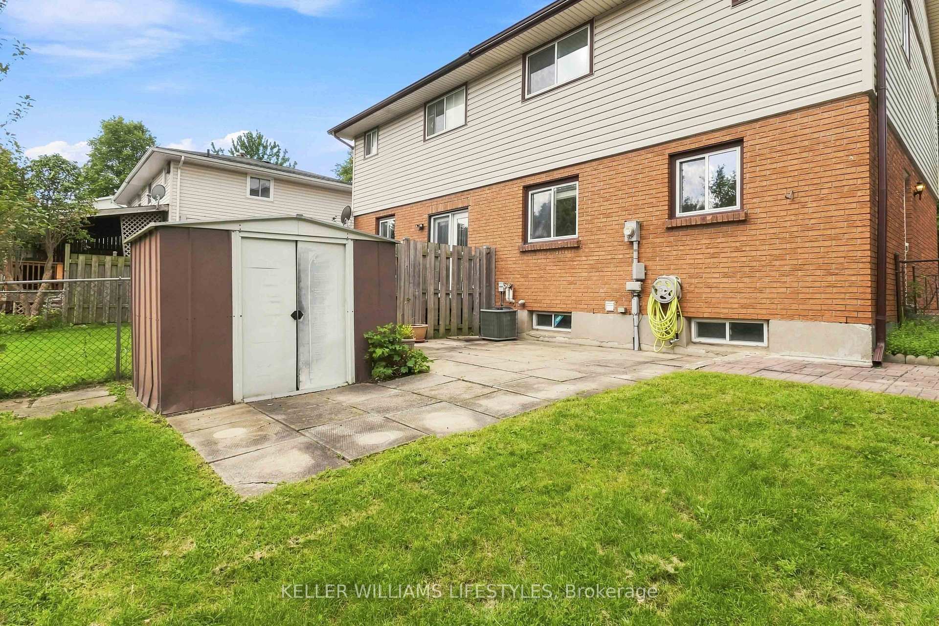 Photo 39 of 129 Culver Crescent, London, East H — HOMEH