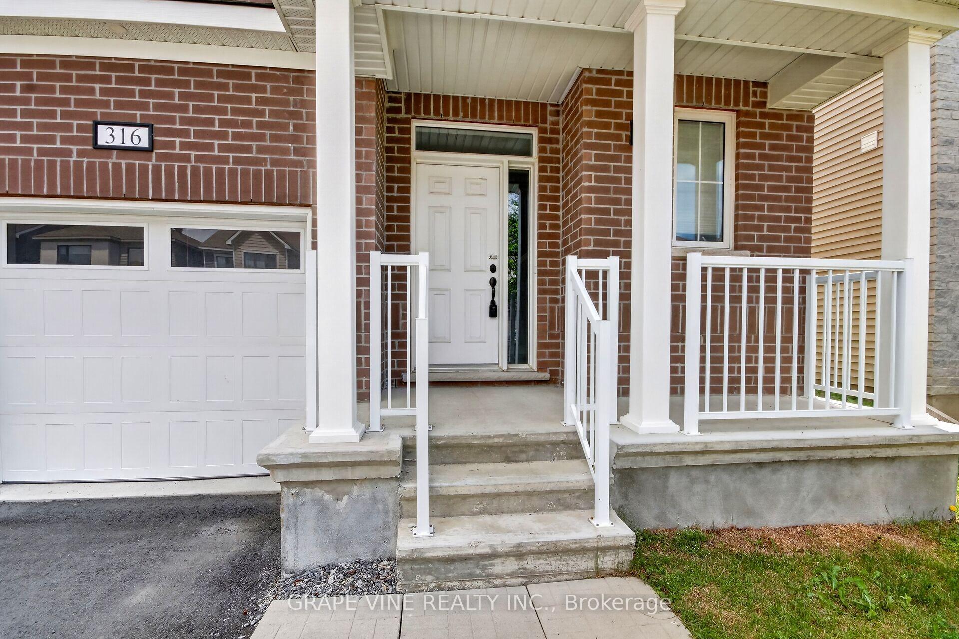 Photo 2 of 316 Crossway Terrace, Ottawa, Stittsville (North) — HOMEH
