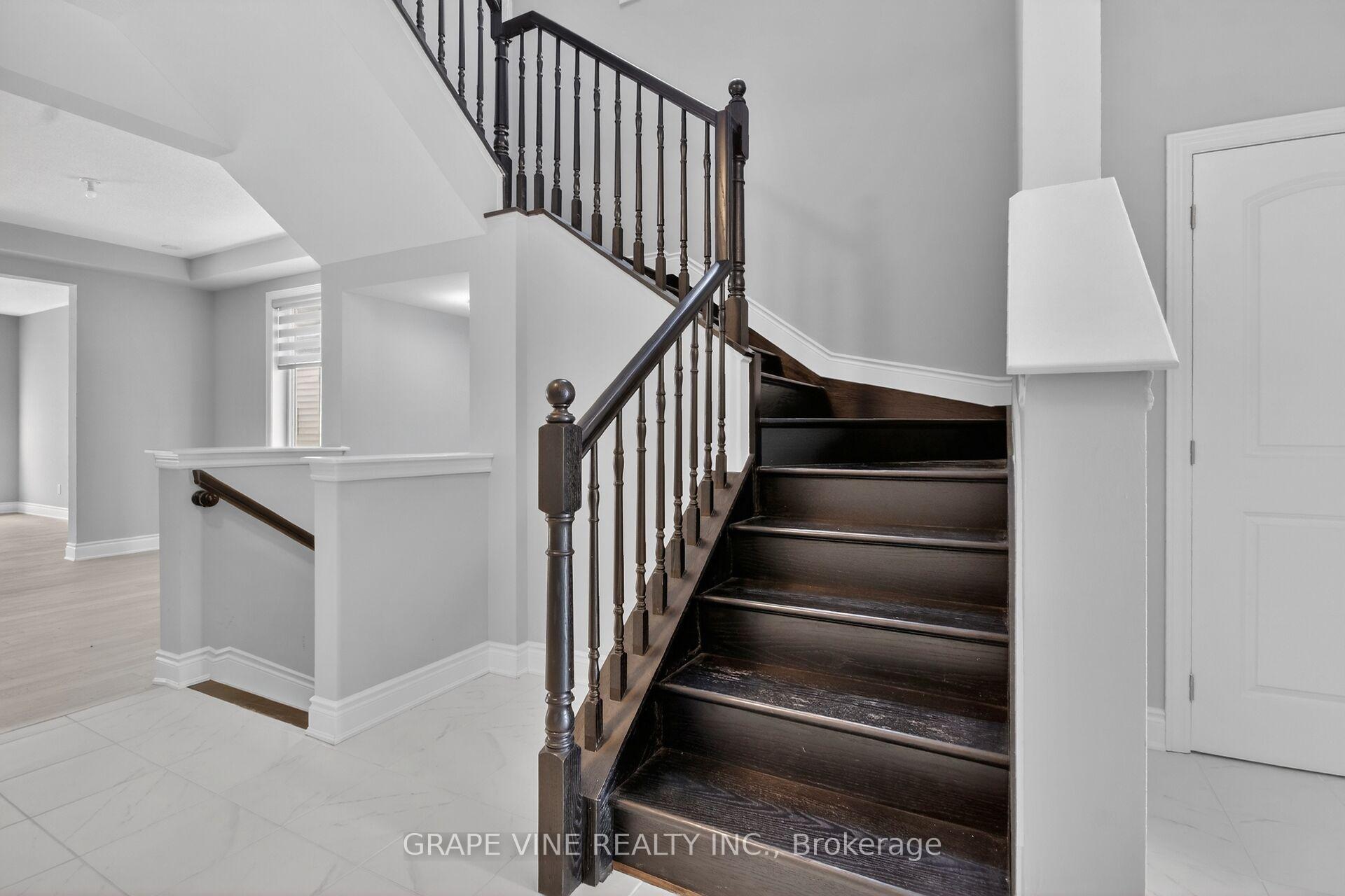 Photo 4 of 316 Crossway Terrace, Ottawa, Stittsville (North) — HOMEH