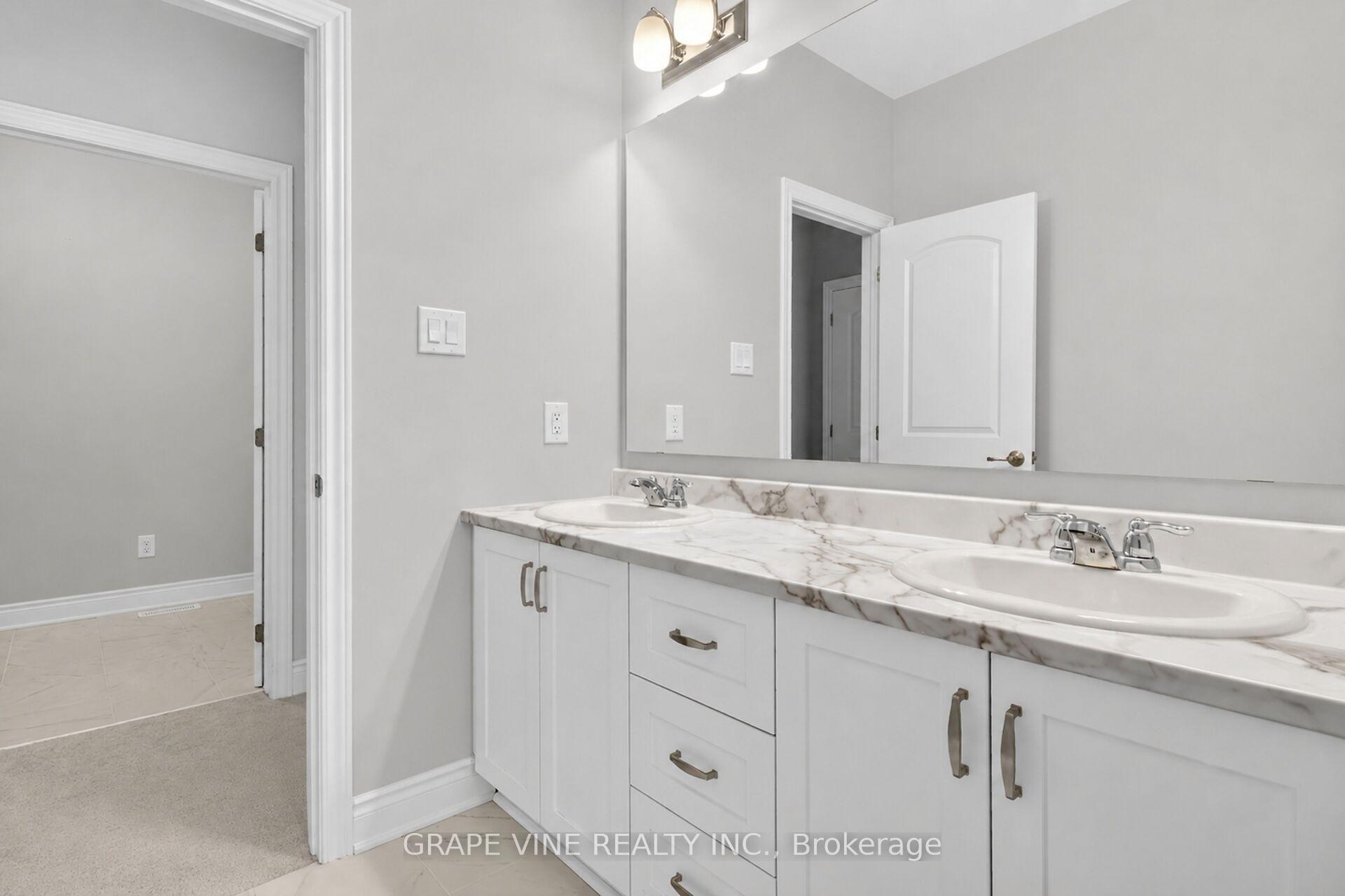 Photo 33 of 316 Crossway Terrace, Ottawa, Stittsville (North) — HOMEH