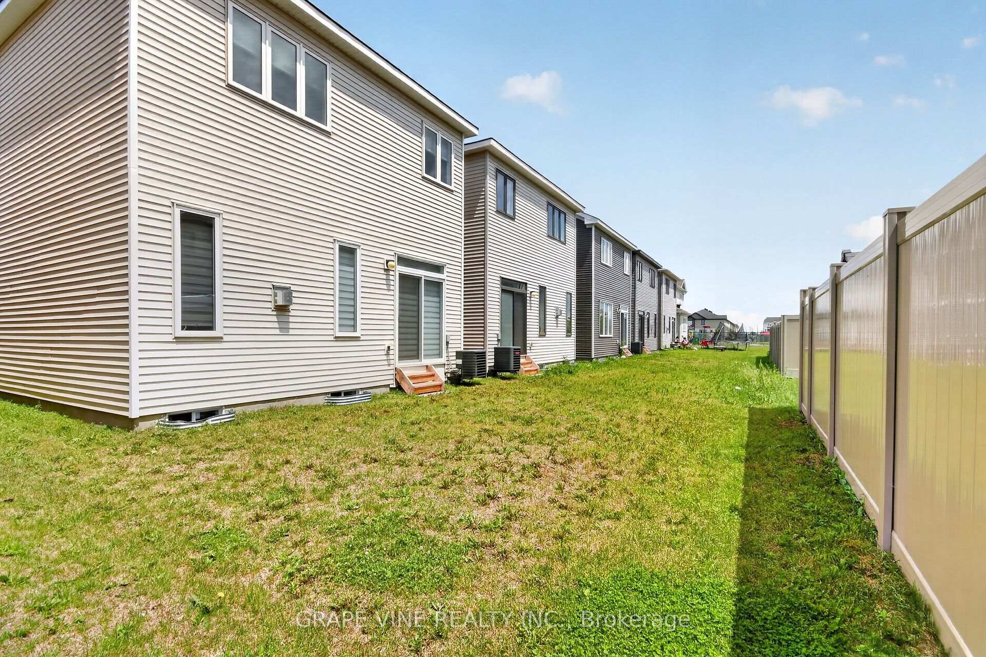 Photo 39 of 316 Crossway Terrace, Ottawa, Stittsville (North) — HOMEH