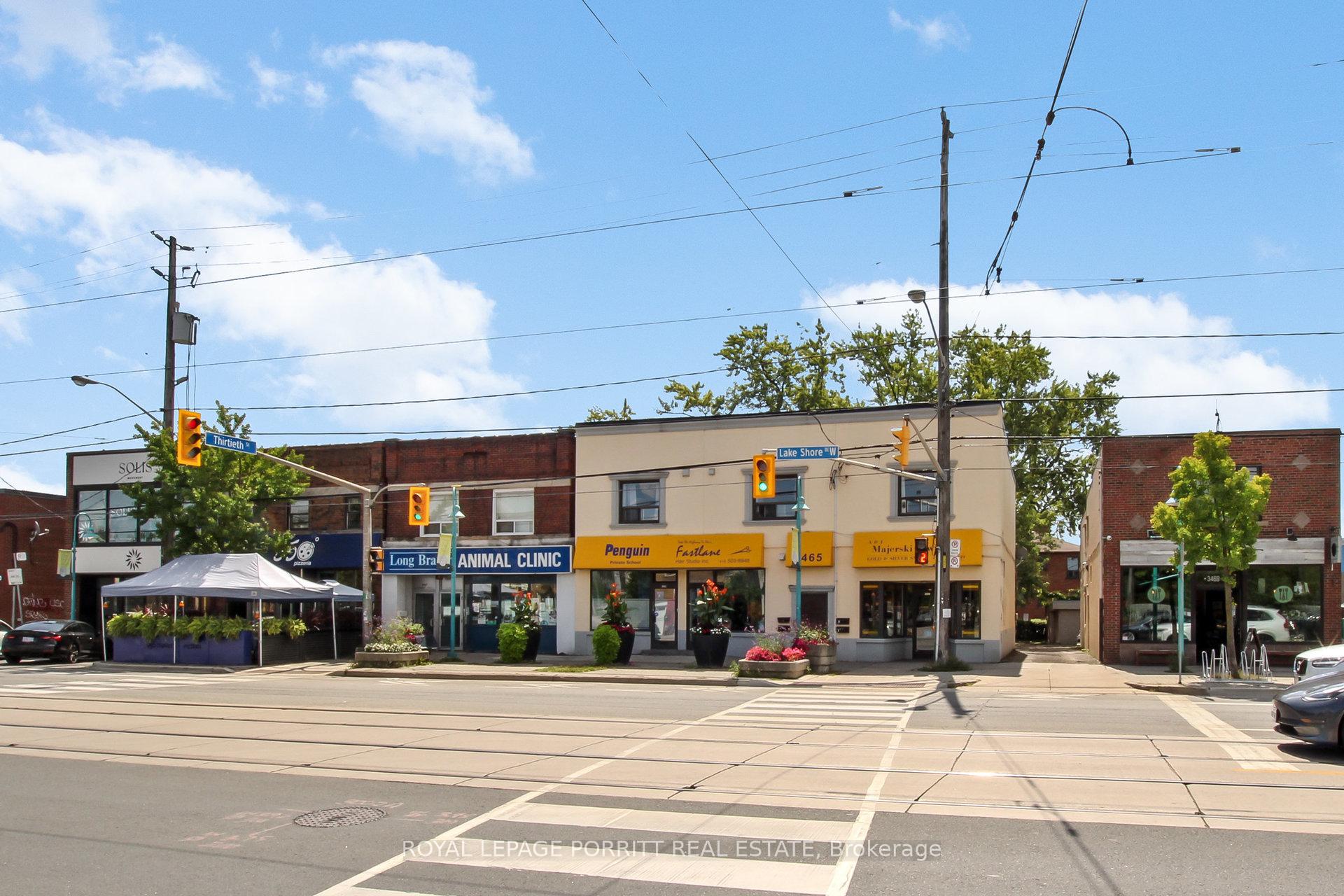 Front of Unit 4, 3465 Lake Shore Boulevard W