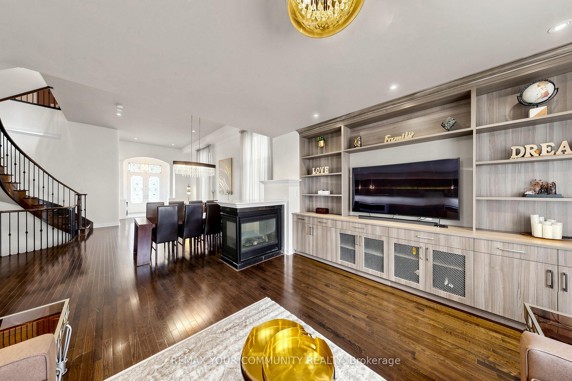Photo 10 of 67 Sand Valley Street, Vaughan, Patterson — HOMEH