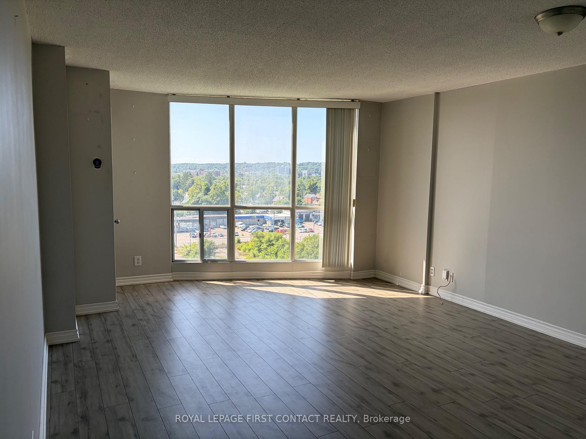 Photo 6 of Unit 709, 65 Ellen Street, Barrie, City Centre — HOMEH