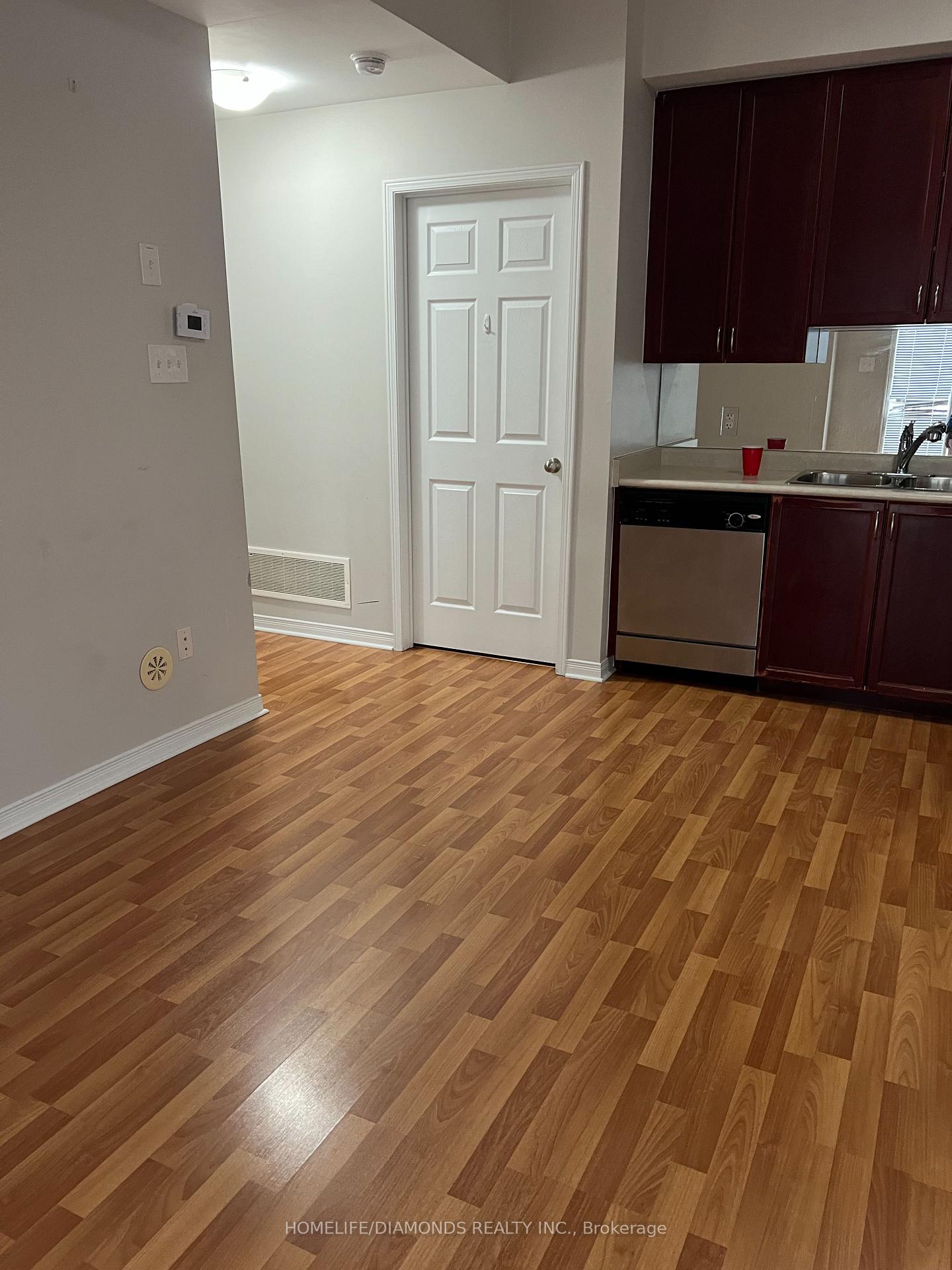Photo 2 of Unit 149, 60 Fairwood Circle, Brampton, Sandringham-Wellington — HOMEH