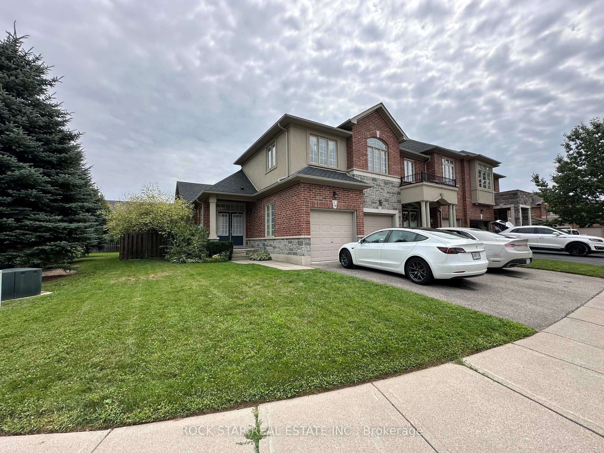 Photo 2 of Unit 49, 99 Panabaker Drive, Hamilton, Ancaster — HOMEH